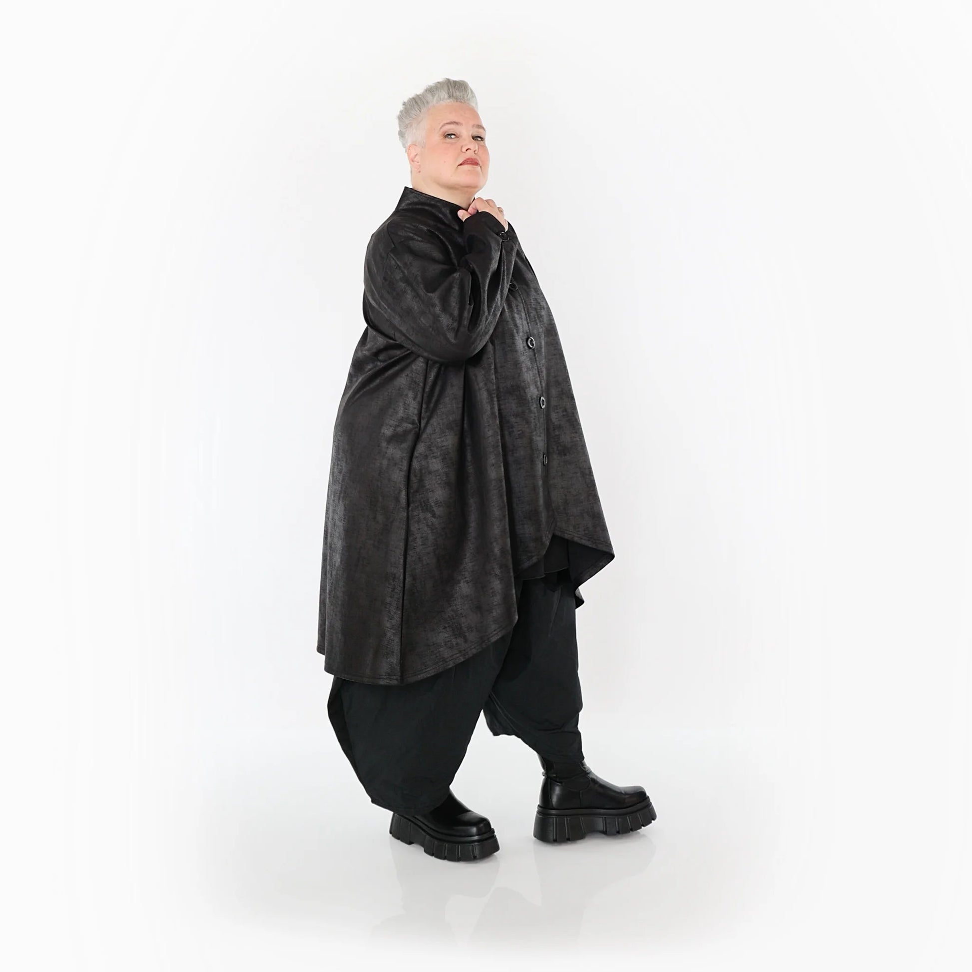  AKH Fashion Jacke in Vokuhila-Form, aus Polyester, 1520.07119, Schwarz, Ausgefallen