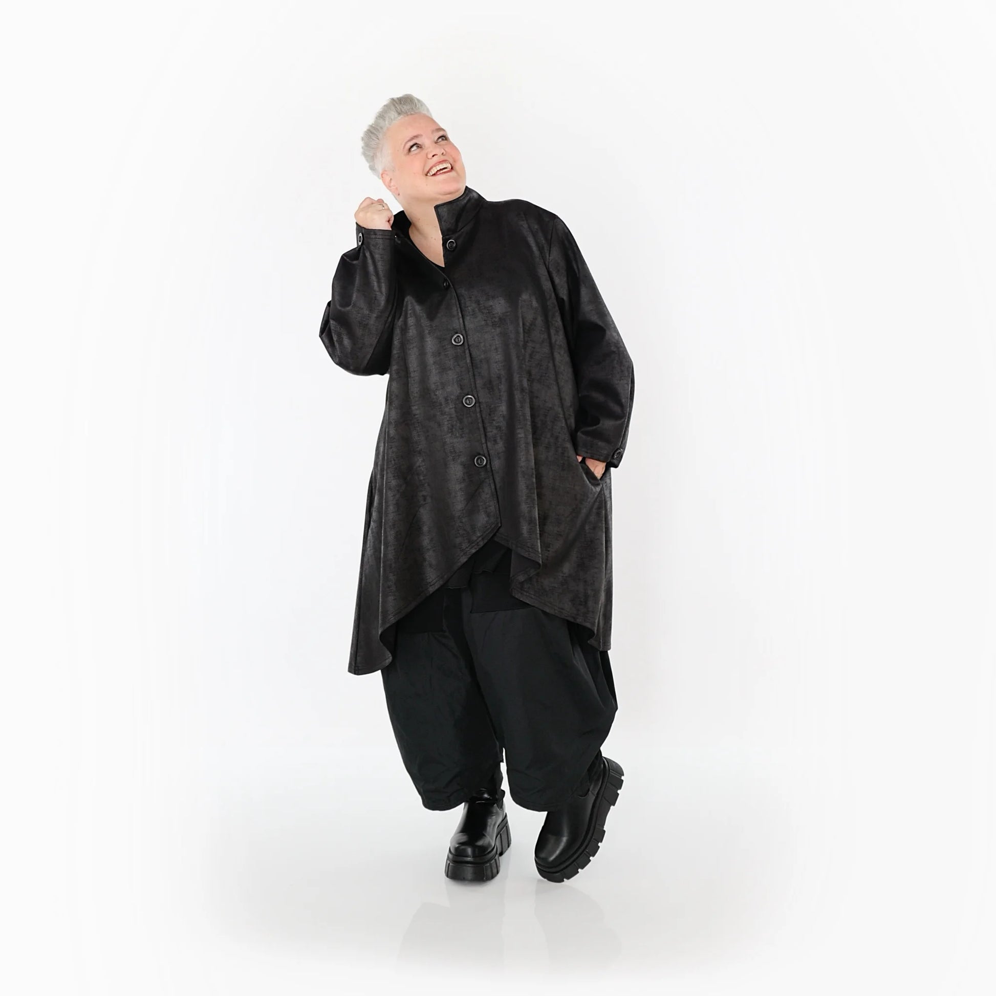  AKH Fashion Jacke in Vokuhila-Form, aus Polyester, 1520.07119, Schwarz, Ausgefallen
