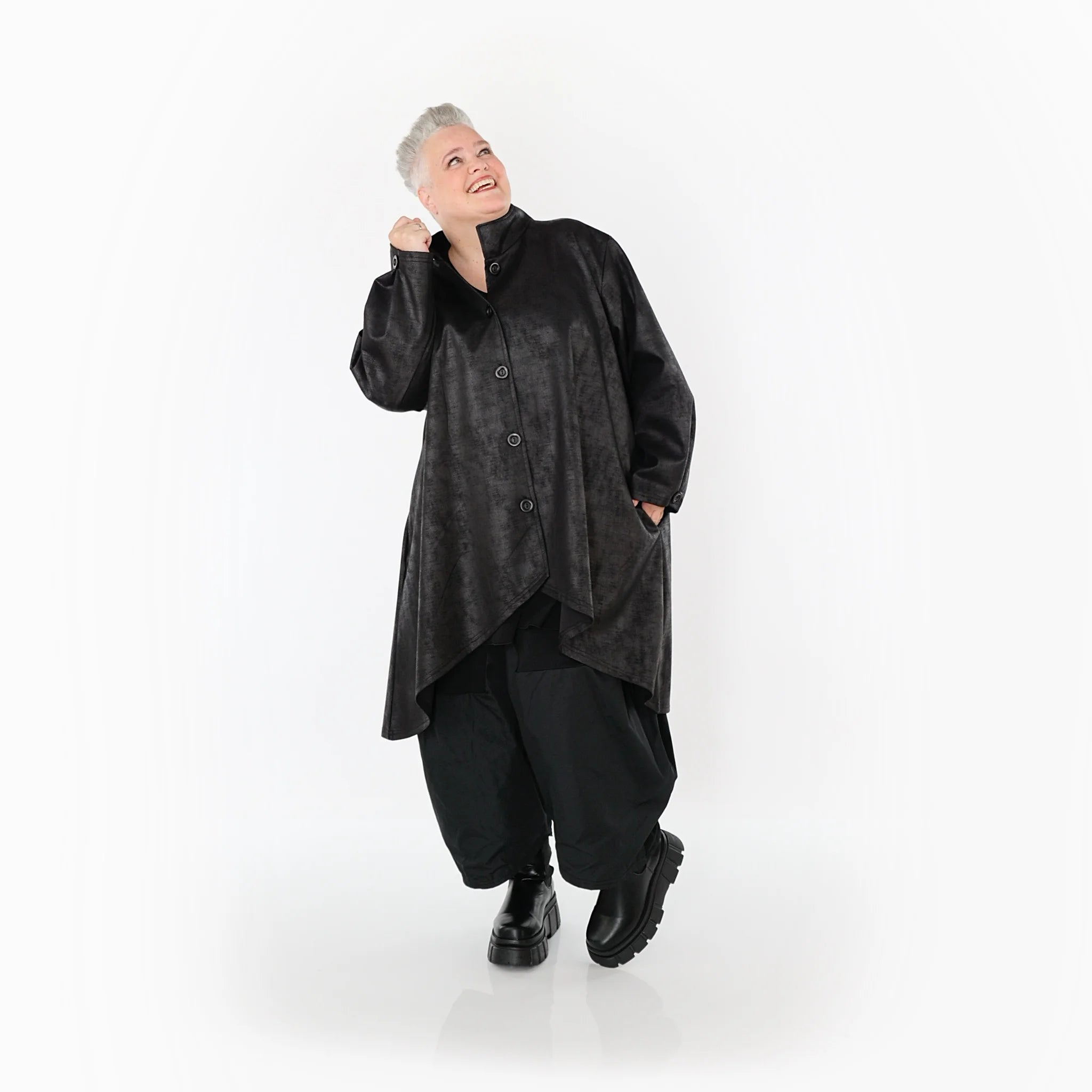  AKH Fashion Jacke in Vokuhila-Form, aus Polyester, 1520.07119, Schwarz, Ausgefallen