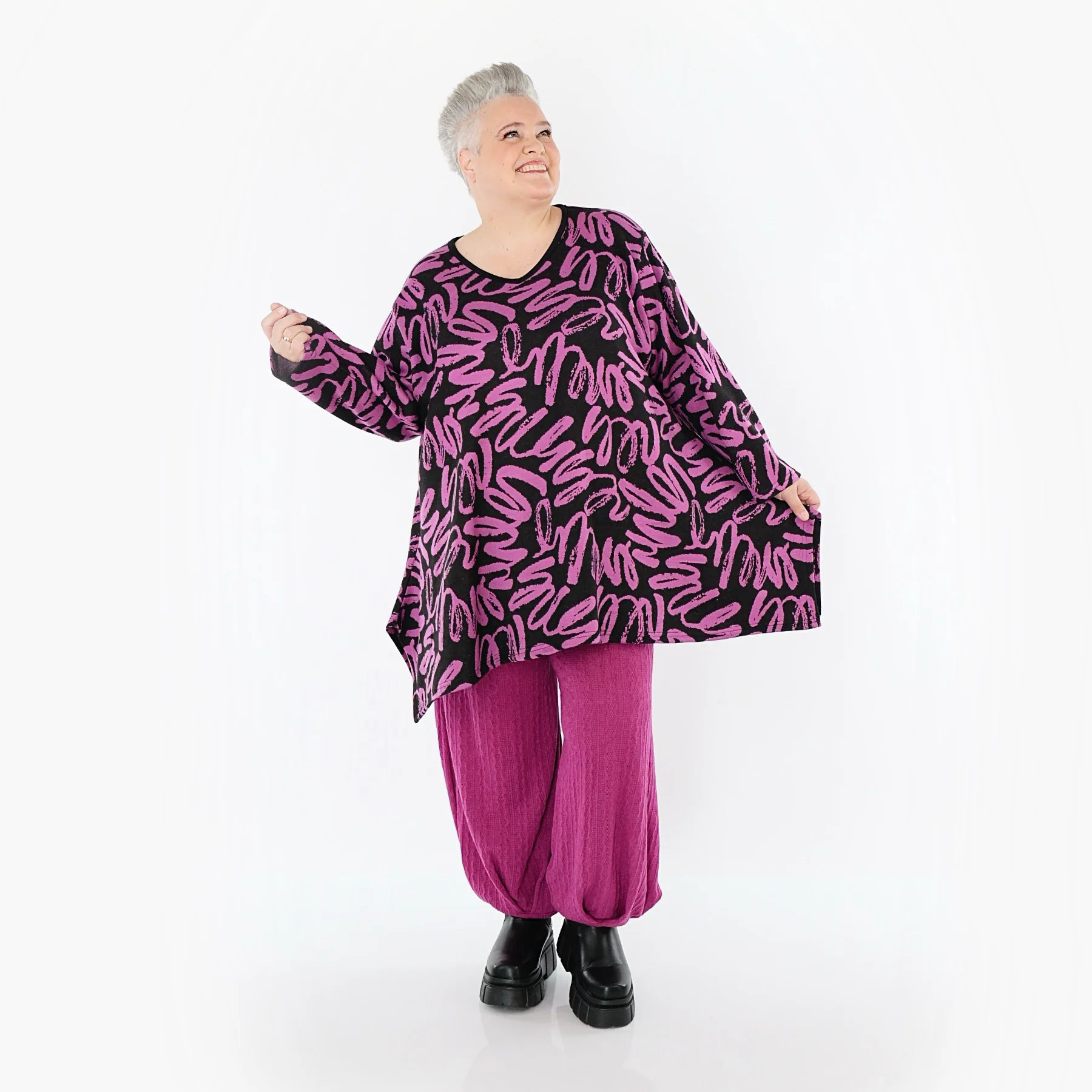  A-Form Bigshirt von AKH Fashion aus Materialmix, 1529.01019, Schwarz/Fuchsia, Kringel, Schick