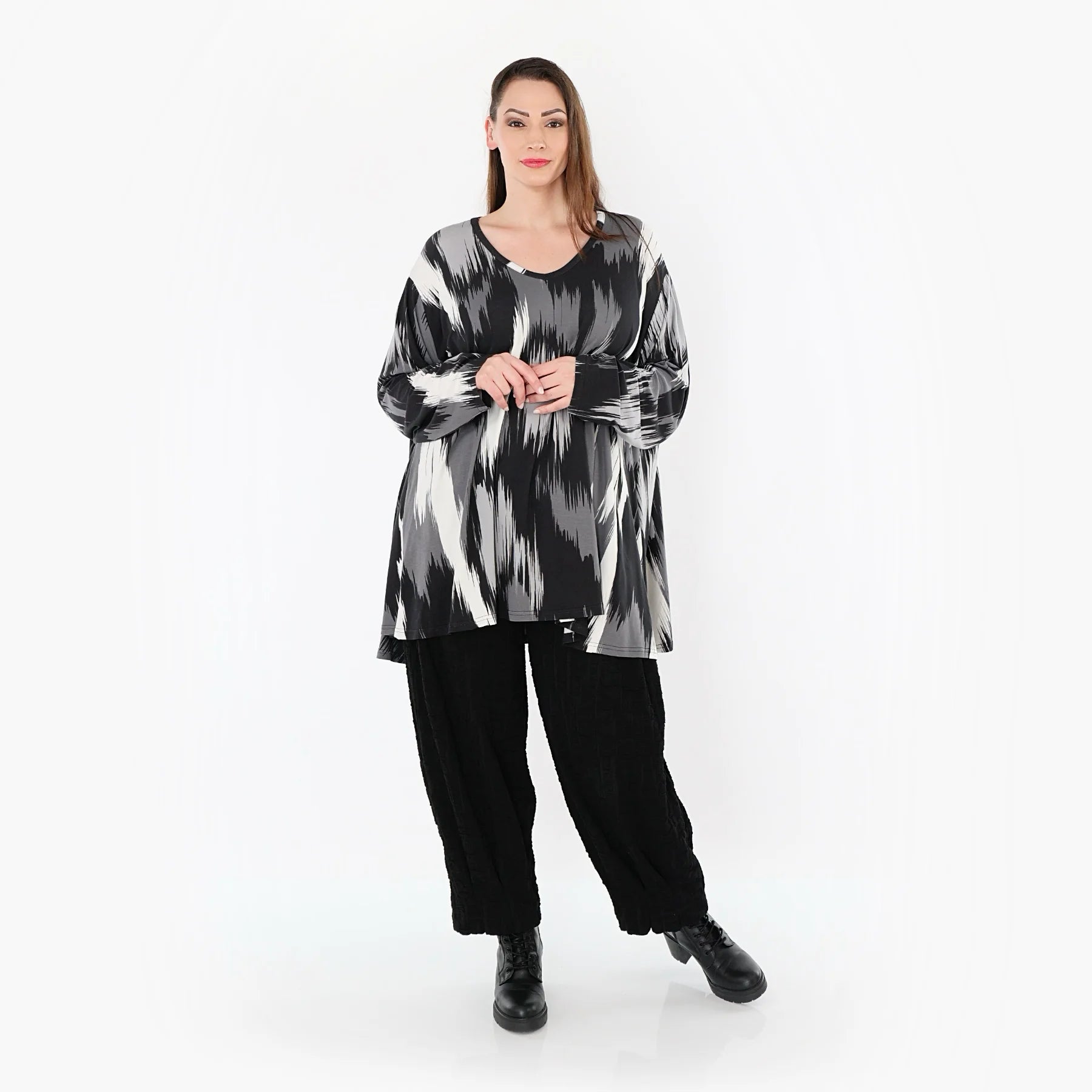  A-Form Bigshirt von AKH Fashion aus Viskose, 1530.00593, Schwarz/Grau/Weiß, Pinselstrich