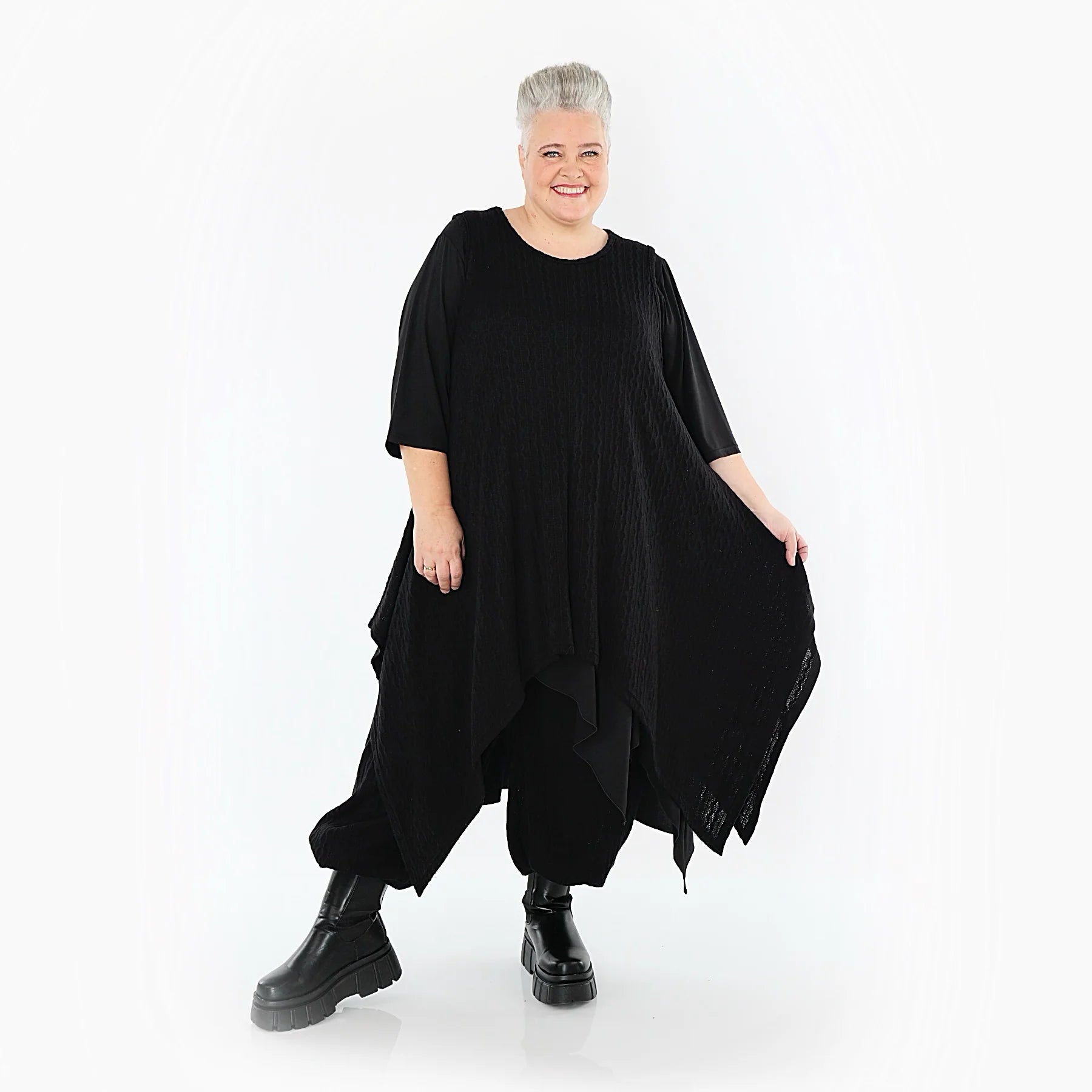  Zipfel Kleid von AKH Fashion aus Materialmix, 1532.03067, Schwarz, Wellen, Ausgefallen