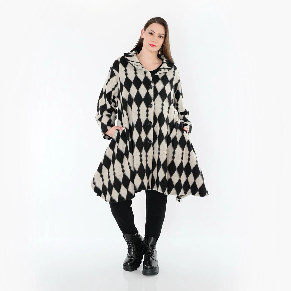  Jacke von AKH Fashion aus Materialmix, 1538.05458, Ecru/Schwarz, Raute, Ausgefallen