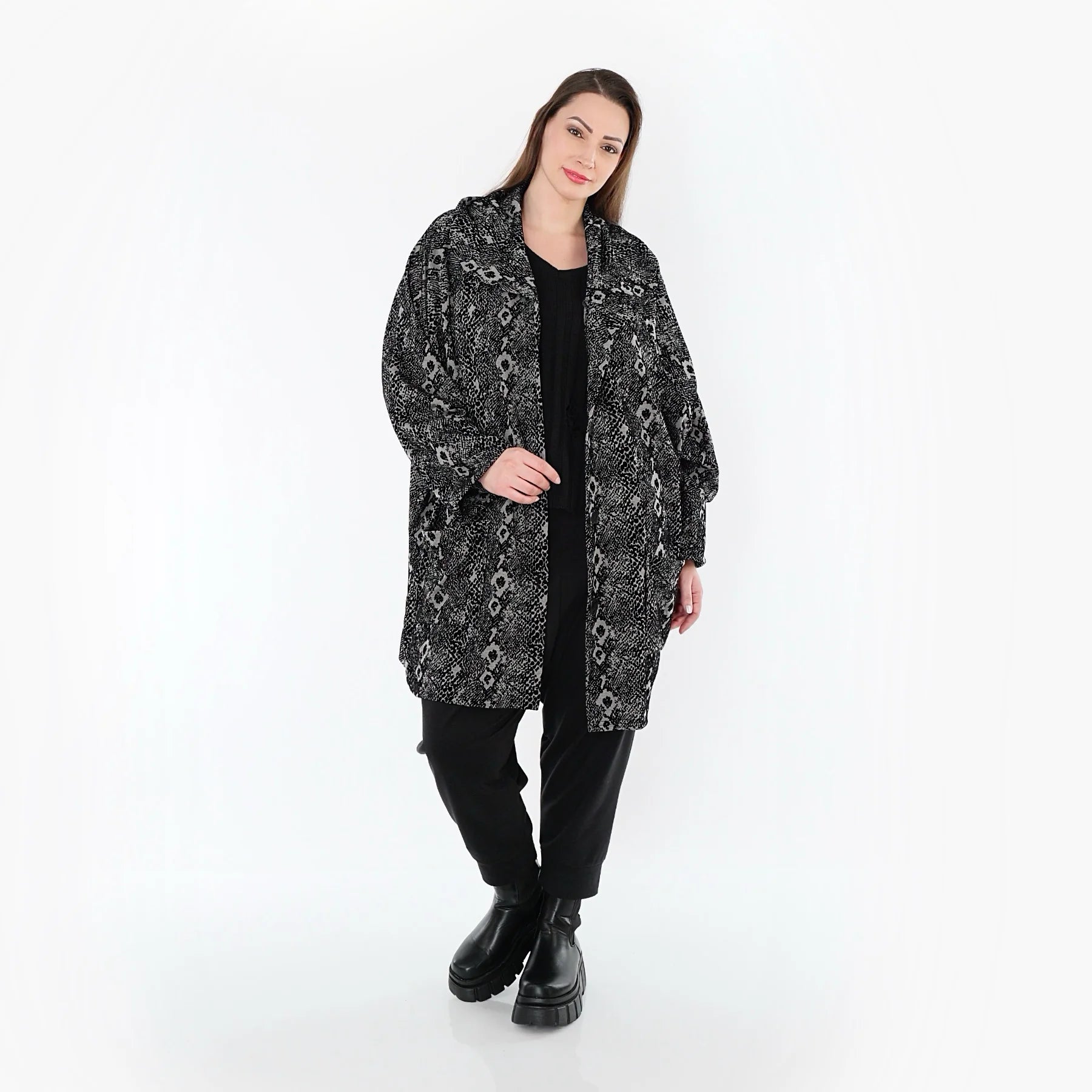  AKH Fashion Jacke in kastiger Form, aus Materialmix, 1541.06517, Grau/Schwarz, Reptil