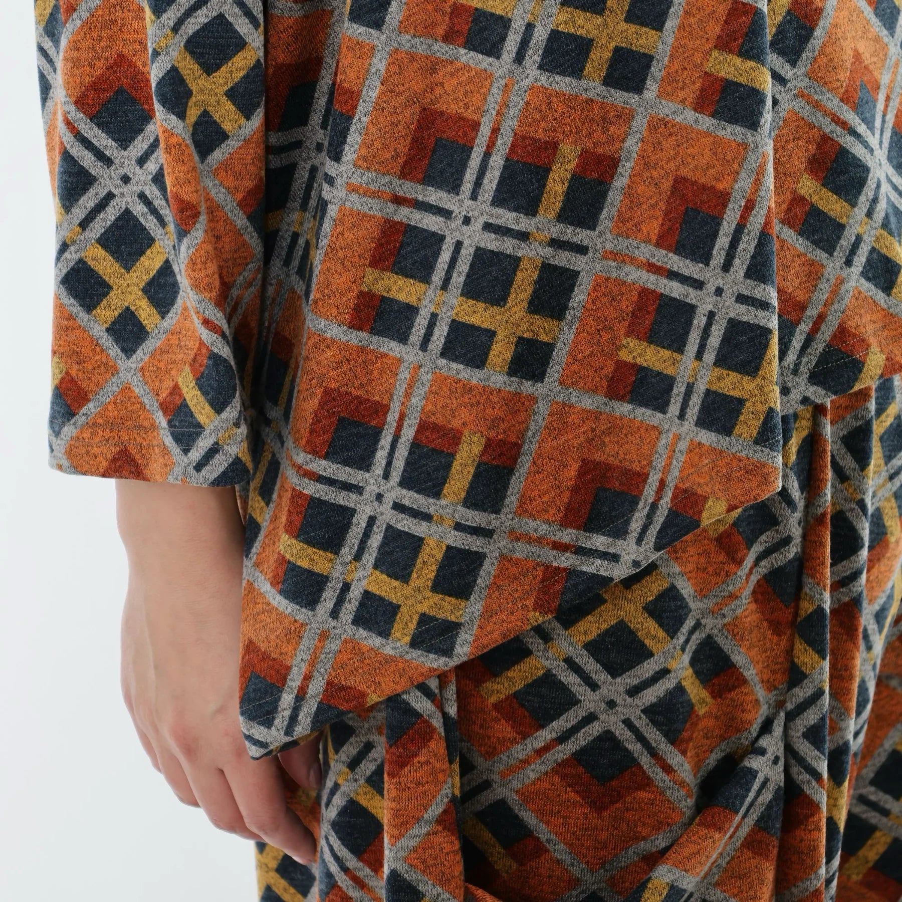  AKH Fashion Überwurf in kastiger Form, aus Materialmix, 1549.03018, Orange/Blau/Grau