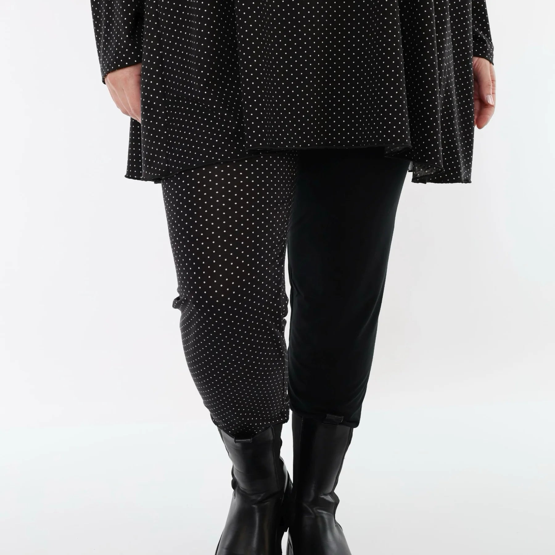  AKH Fashion Leggings in gerader Form, aus Viskose, 1558.0P100, Schwarz/Weiß, Punkte