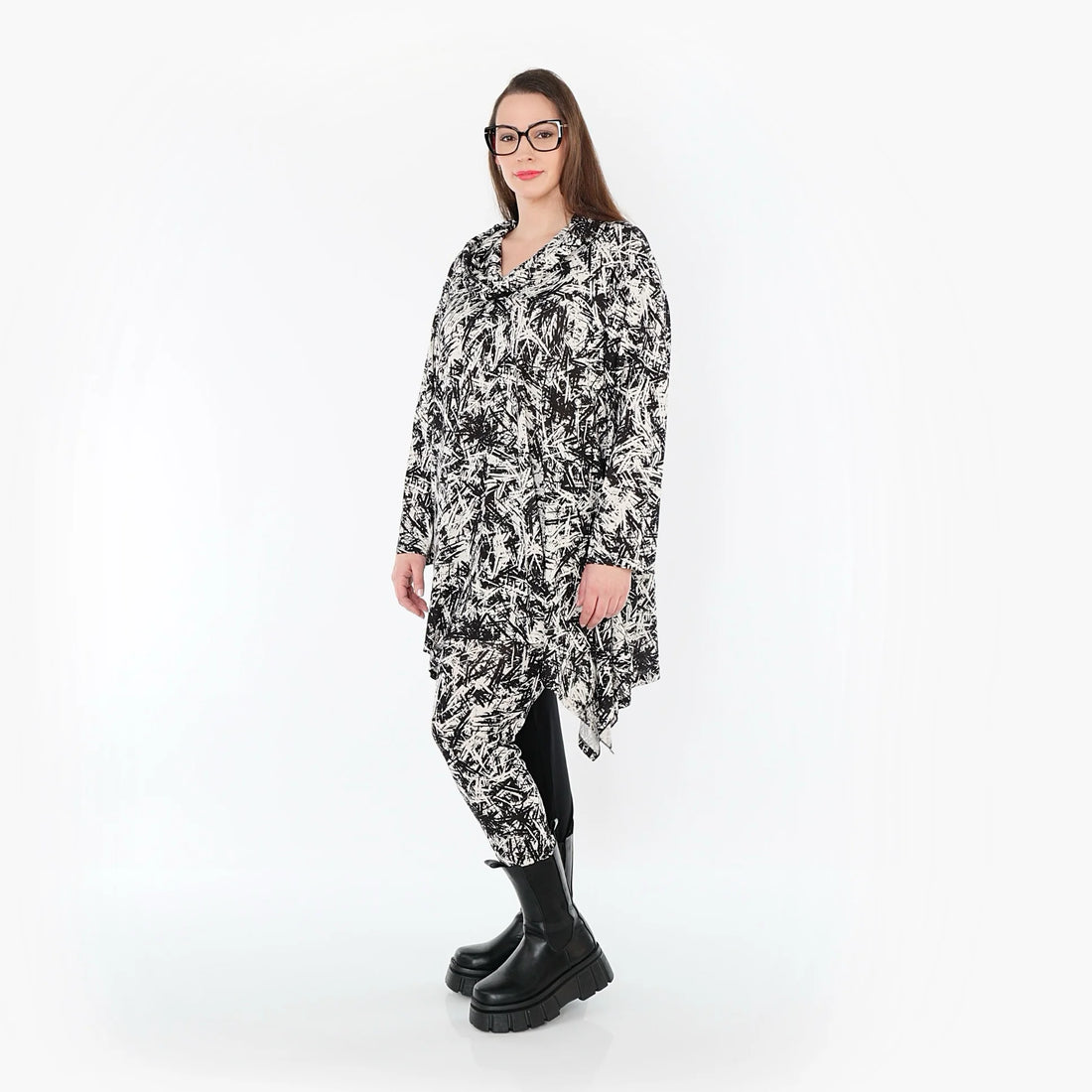  A-Form Bigshirt von AKH Fashion aus Viskose, 1559.03371, Schwarz/Weiß, Abstrakt, Ausgefallen