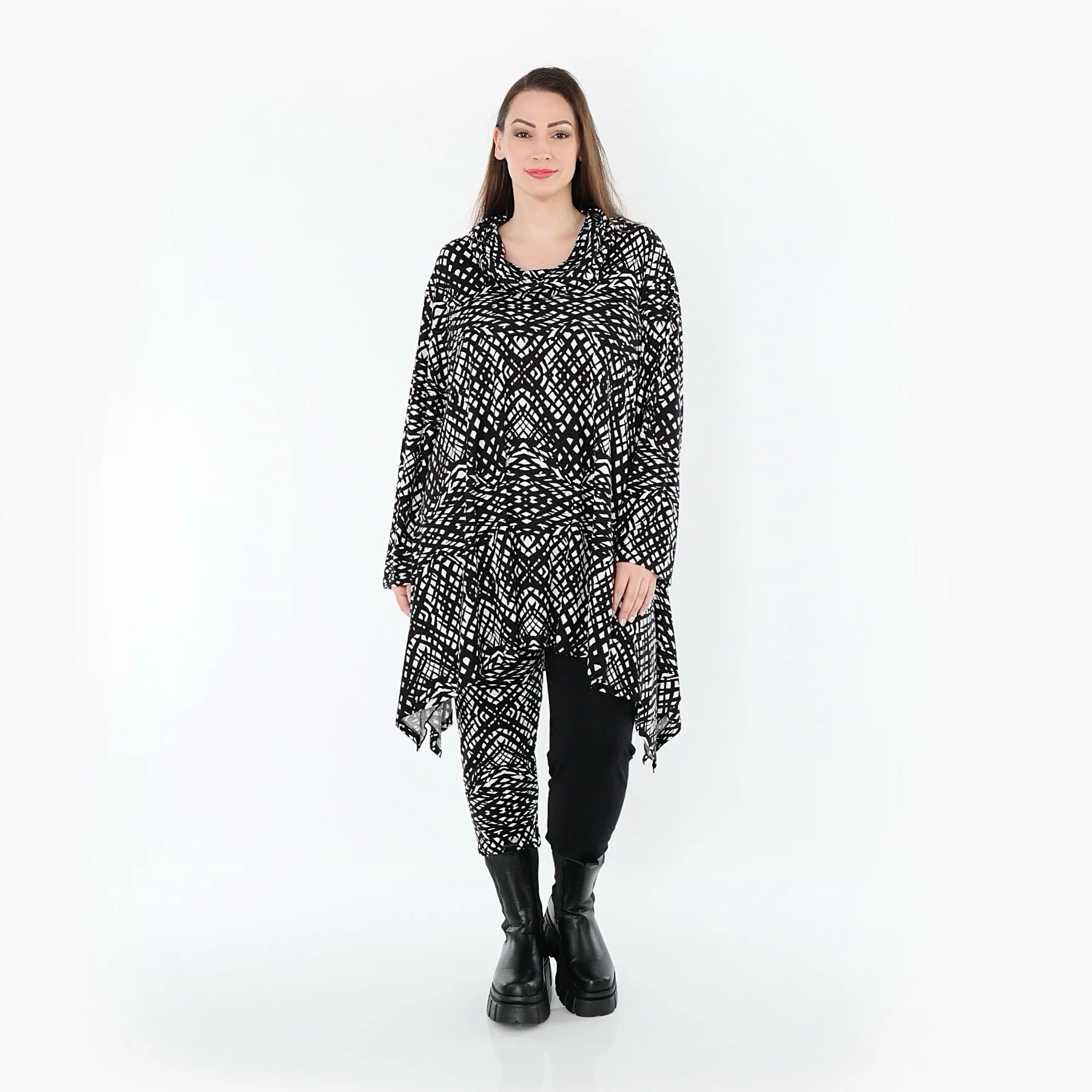 A-Form Bigshirt von AKH Fashion aus Viskose, 1560.03371, Schwarz/Weiß, Abstrakt, Ausgefallen