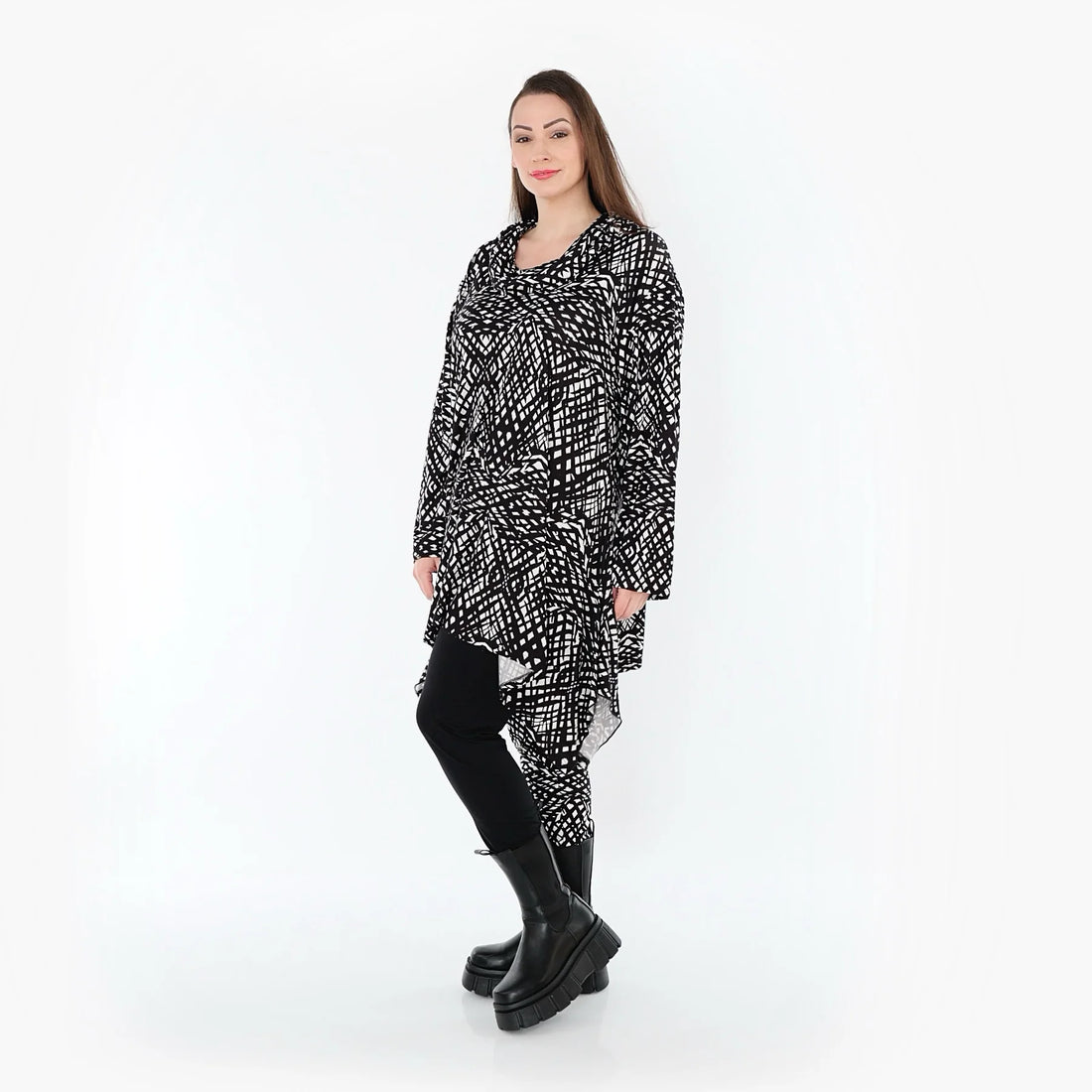  A-Form Bigshirt von AKH Fashion aus Viskose, 1560.03371, Schwarz/Weiß, Abstrakt, Ausgefallen