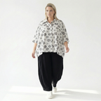  AKH Fashion Jacke in gerundeter Form, aus Viskose, 1575.07092, Weiß/Schwarz, Blumen