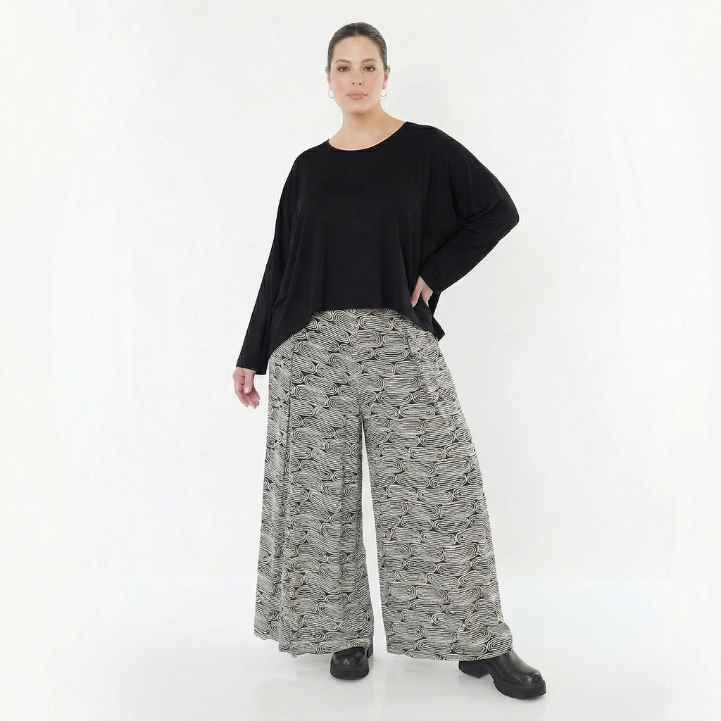 Luftige Palazzo Hose im Lagenlook aus leichter Krepp Viskose mit Plissee Struktur, Schwarz/Weiß