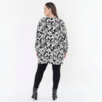 Ausgefallenes Oversize Shirt im legeren Lagenlook mit glatter Stretchqualität und Faltennaht, Weiß/Schwarz