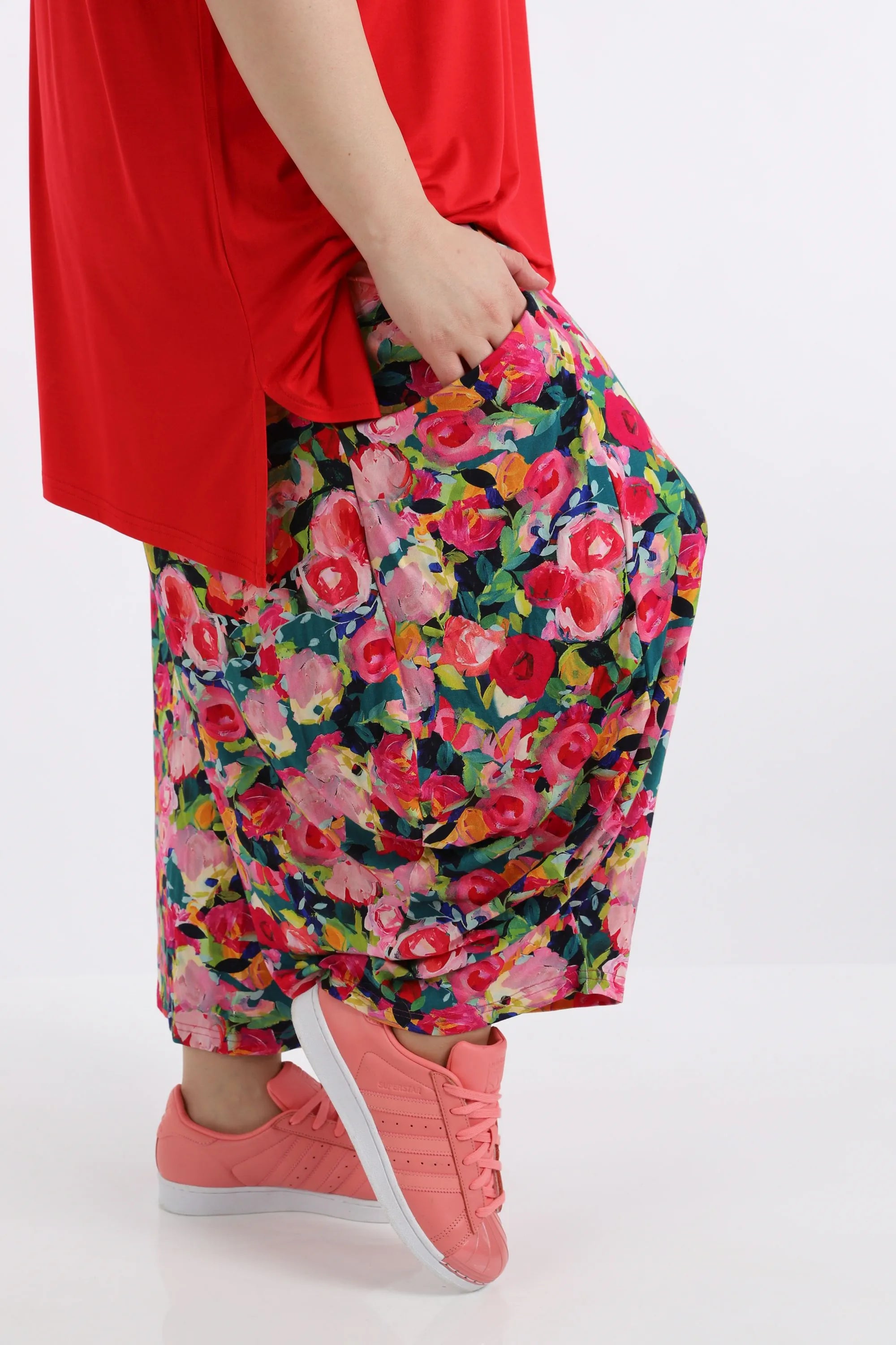  Ballonhose von AKH Fashion aus Viskose, 1276.08069, Pink-Mehrfarbig, Blumen, Schick