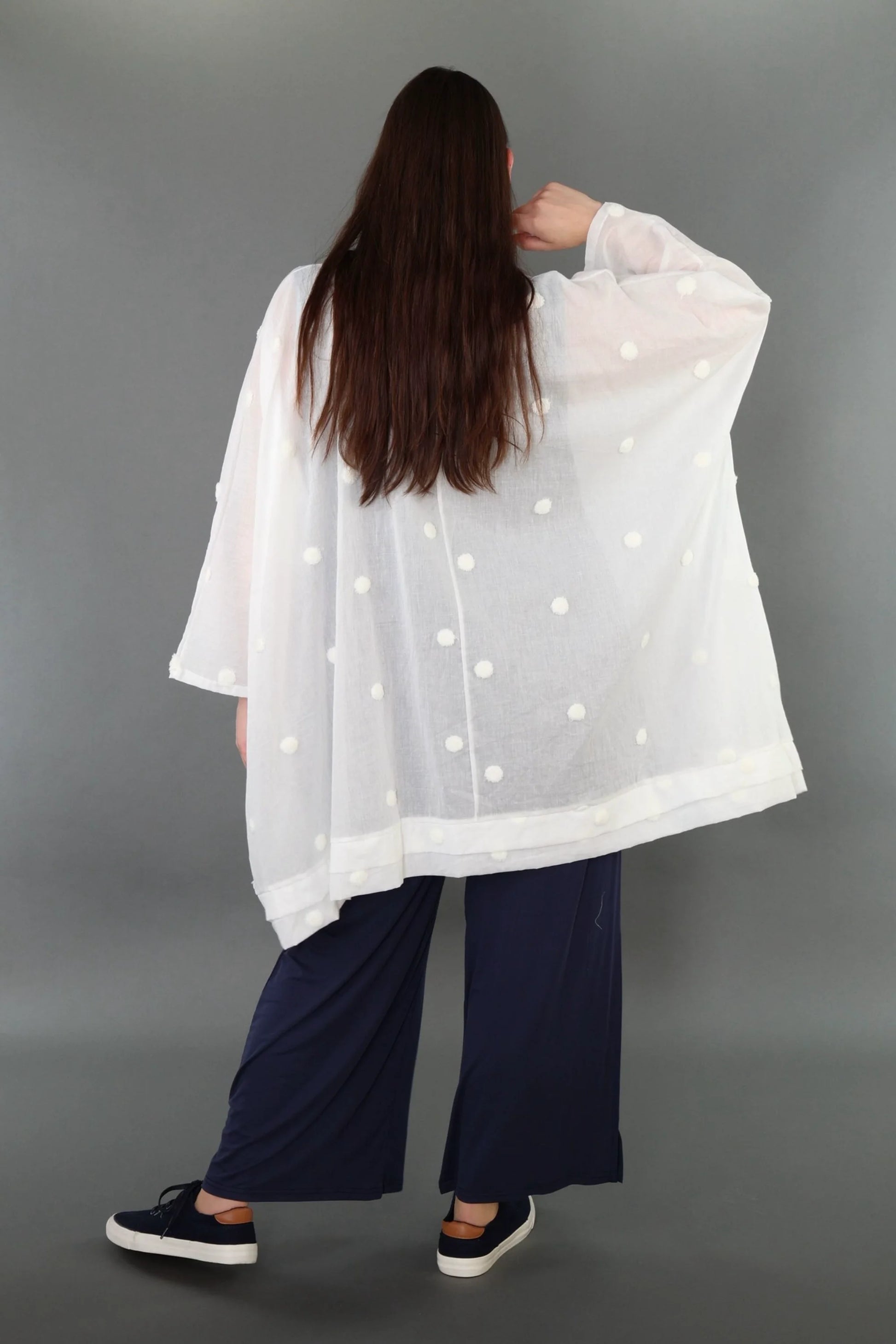  A-Form Bluse von AKH Premium aus Baumwolle, P1005.7110, Weiß, Punkte, Ausgefallen, Zeitlos