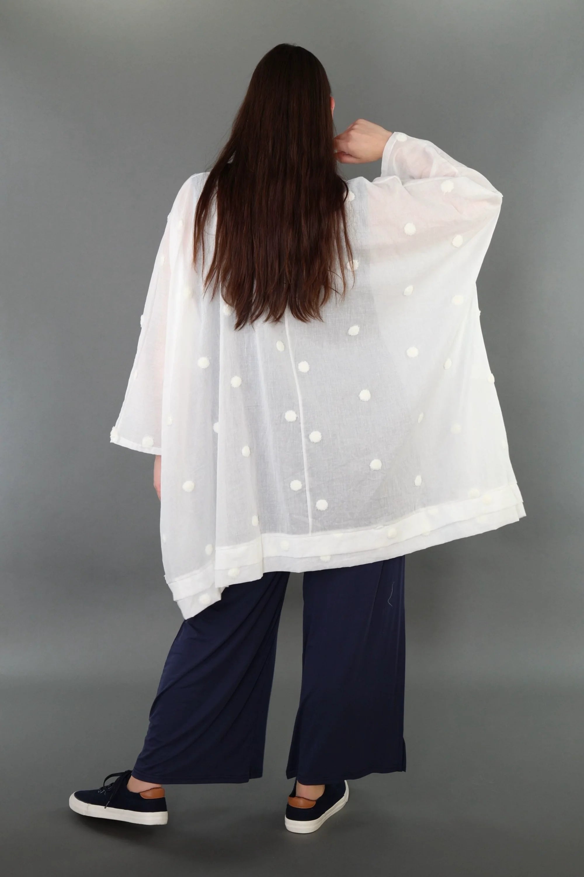  A-Form Bluse von AKH Premium aus Baumwolle, P1005.7110, Weiß, Punkte, Ausgefallen, Zeitlos