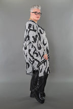  AKH Premium Bigshirt in asymmetrischer Form, aus Materialmix, P1006.7126, Grau/Dunkelgrau