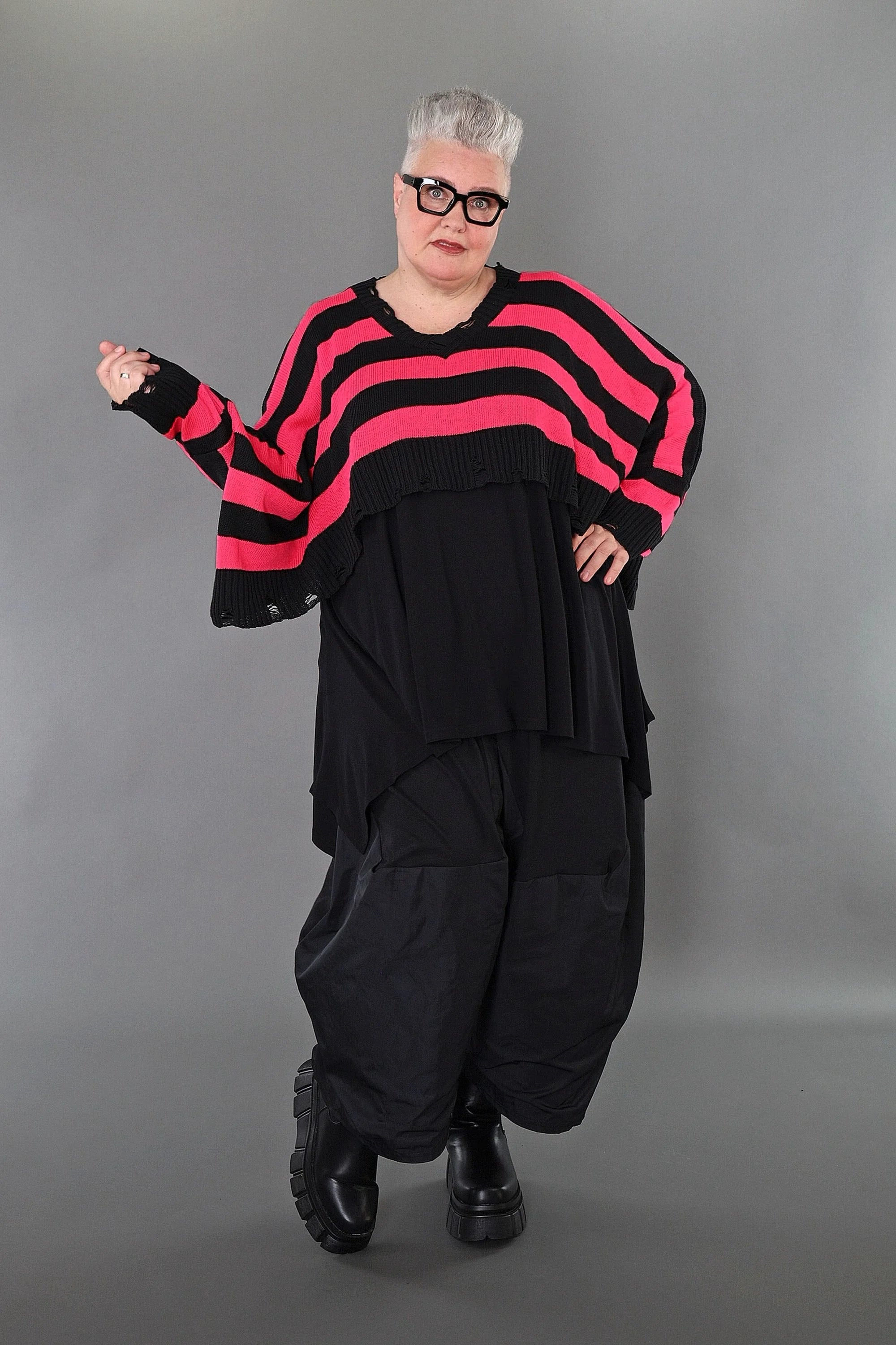  AKH Premium Überwurf in kastiger Form, aus Baumwolle, P1007.2537, Schwarz/Fuchsia, Schick