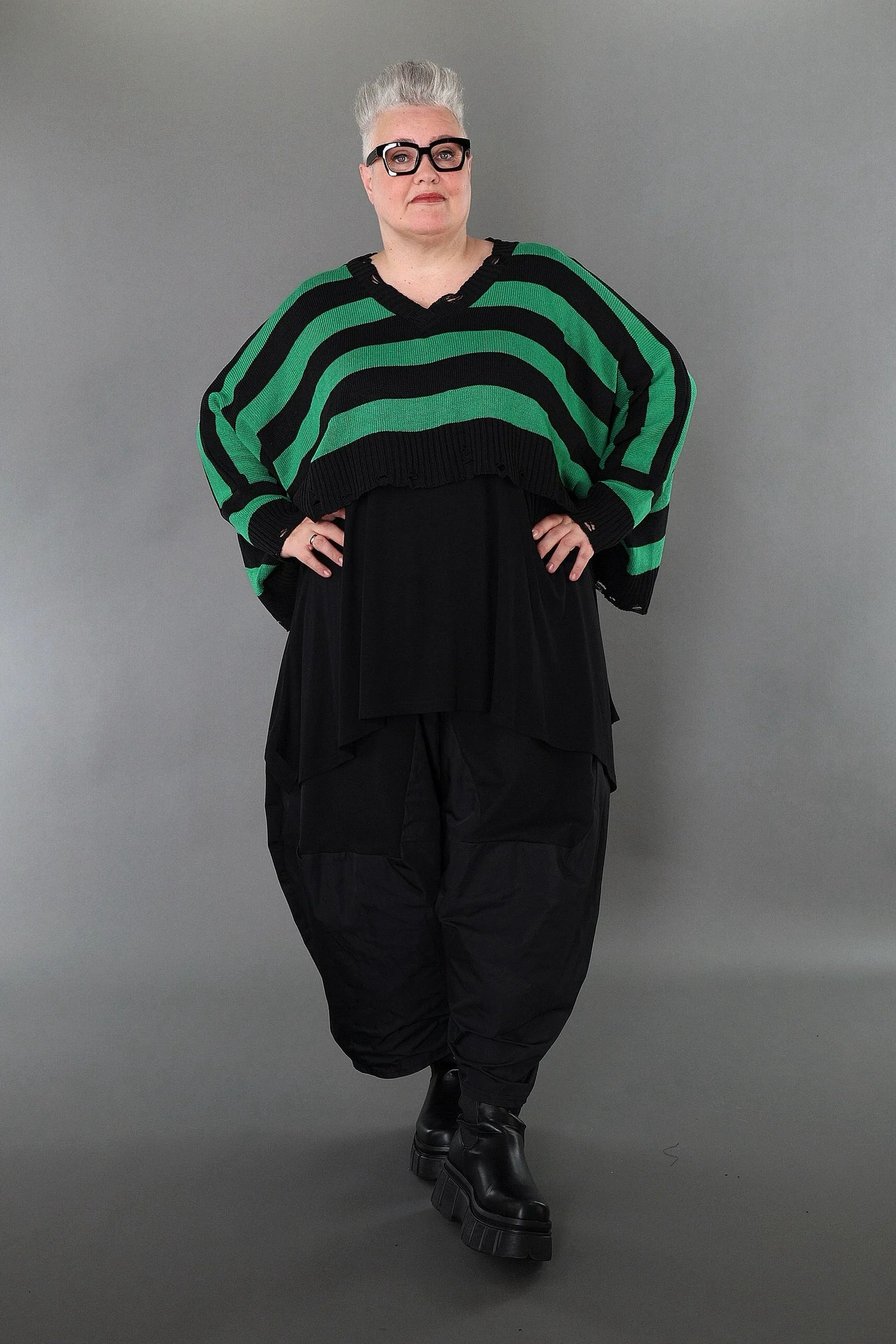  AKH Premium Überwurf in kastiger Form, aus Baumwolle, P1007.2537, Schwarz/Grün, Schick