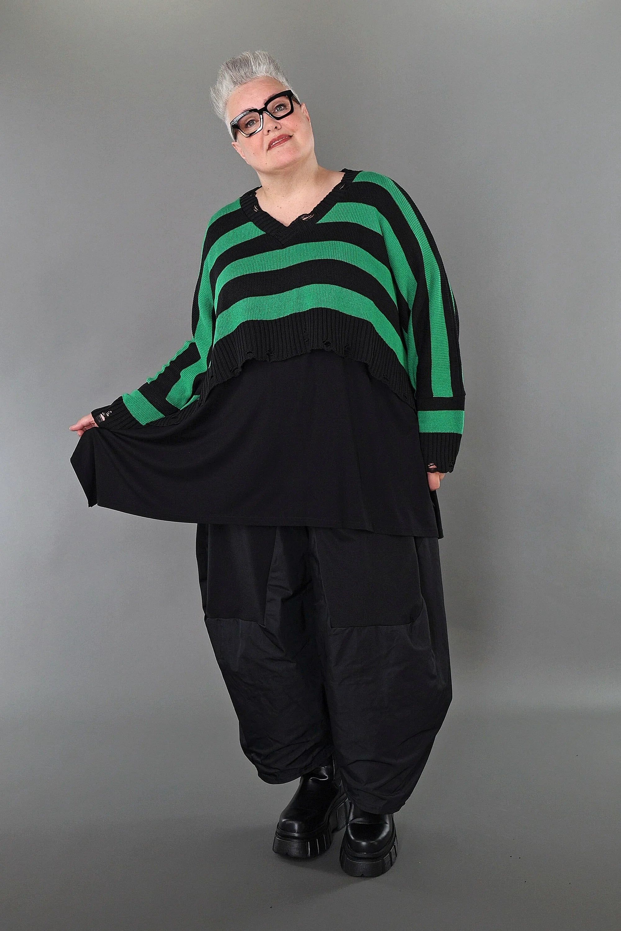  AKH Premium Überwurf in kastiger Form, aus Baumwolle, P1007.2537, Schwarz/Grün, Schick