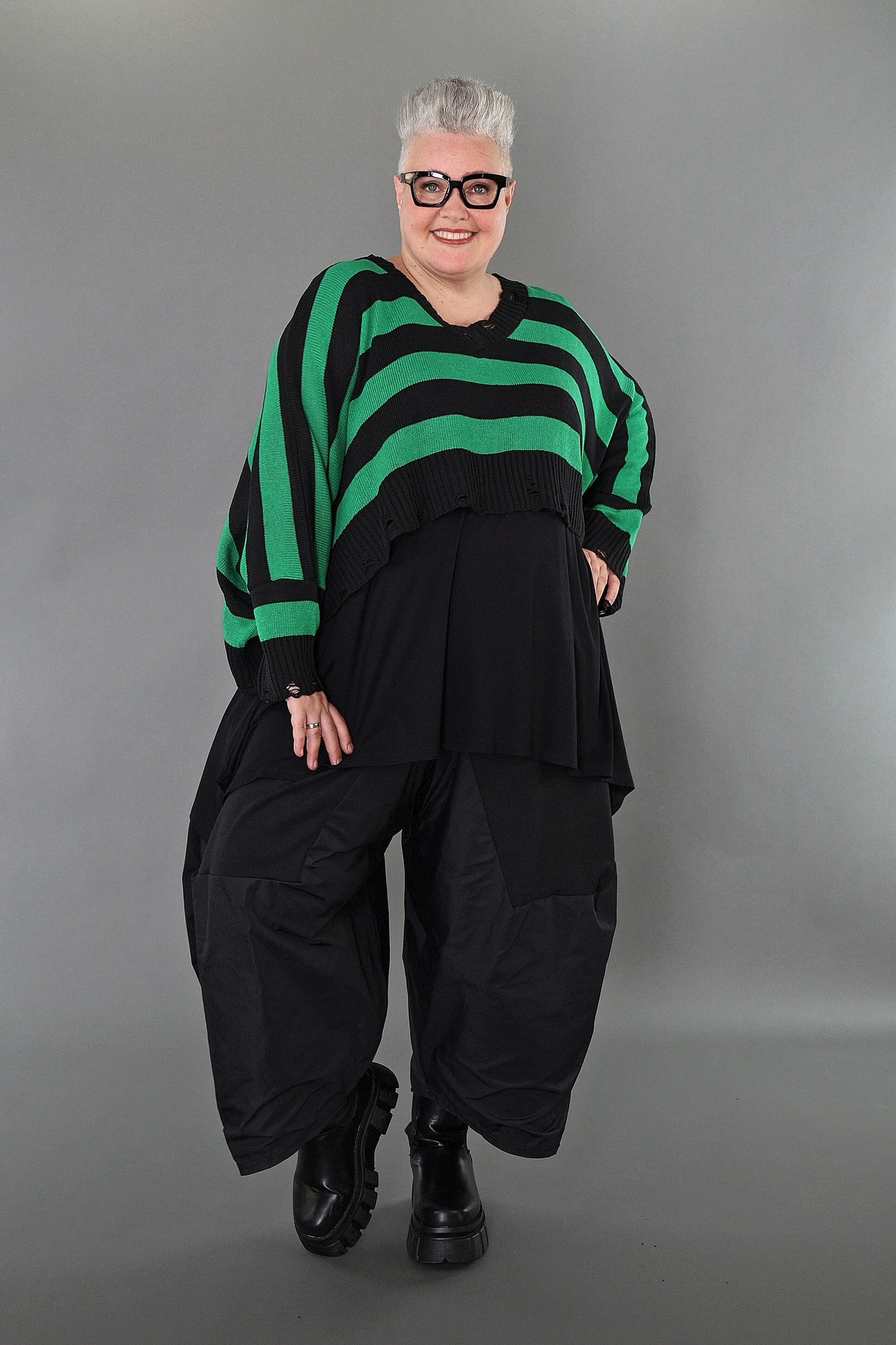  AKH Premium Überwurf in kastiger Form, aus Baumwolle, P1007.2537, Schwarz/Grün, Schick