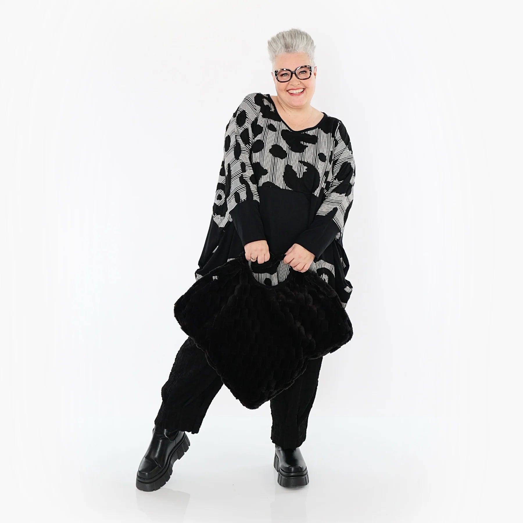  Ballon Bigshirt von AKH Premium aus Viskose, P1013.7143, Schwarz/Weiß, Streifen, Ausgefallen