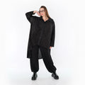  AKH Premium Bluse in Vokuhila-Form, aus Polyester, P1017.7149, Schwarz, Streifen, Schick