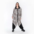  Zipfel Bluse von AKH Premium aus Polyester, P1018.7150, Ecru/Braun/Schwarz, Leopard