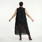  A-Form Weste von AKH Premium aus Materialmix, P1028.7120, Schwarz-Weinrot, Ausgefallen