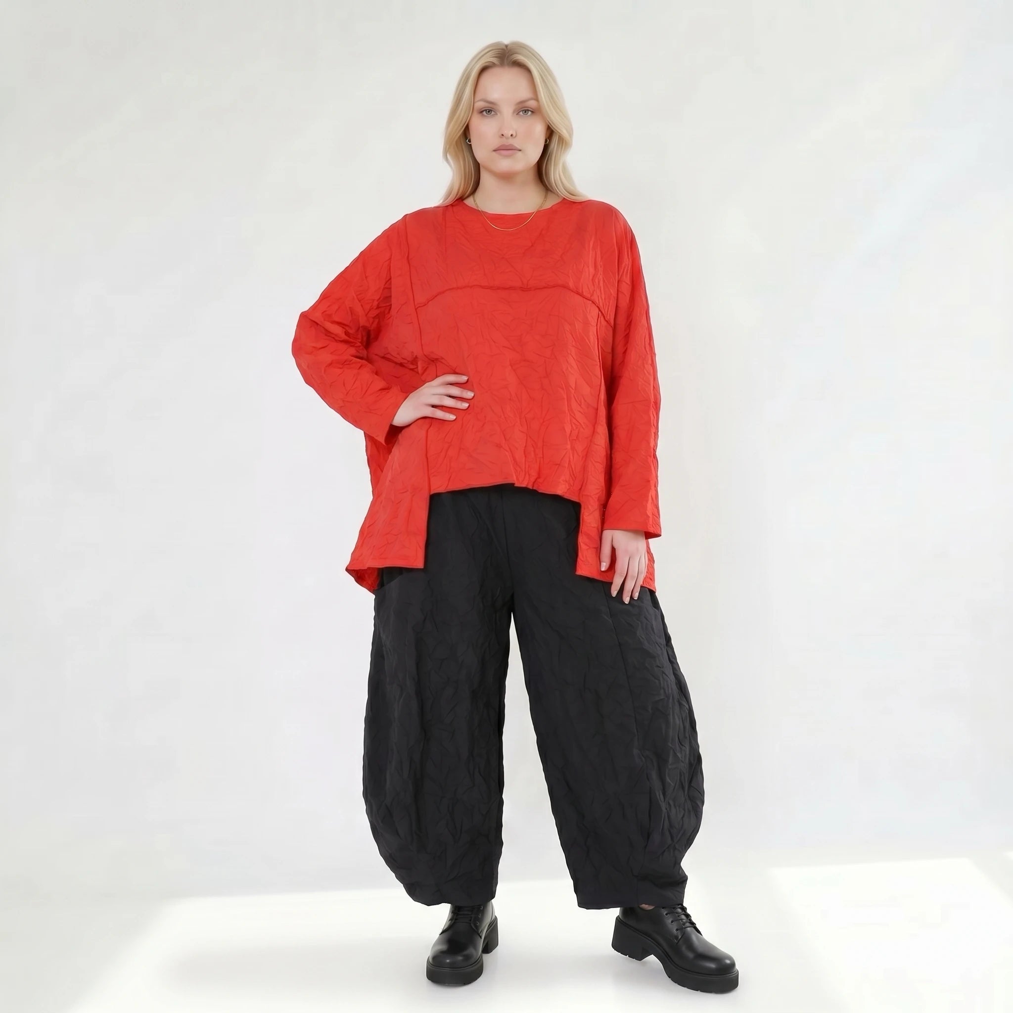 Oversize Lagenlook Shirt mit einzigartiger Crash-Optik aus leichter Popeline, kunstvolle Overlocknaht, Rot