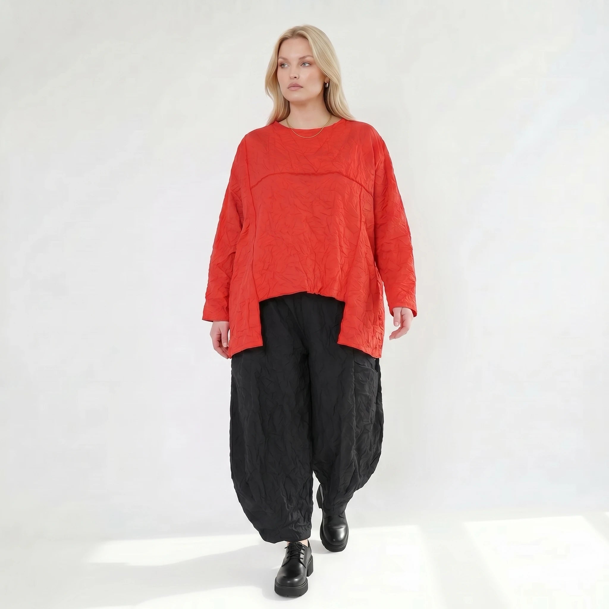 Oversize Lagenlook Shirt mit einzigartiger Crash-Optik aus leichter Popeline, kunstvolle Overlocknaht, Rot