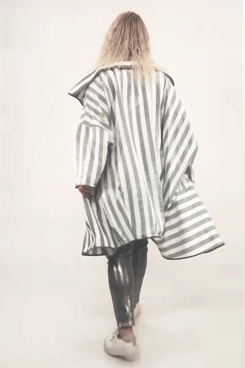 Oversized Wendejacke von Divas Planet aus Viskose, 03541, Silber, Blockstreifen, Ausgefallen