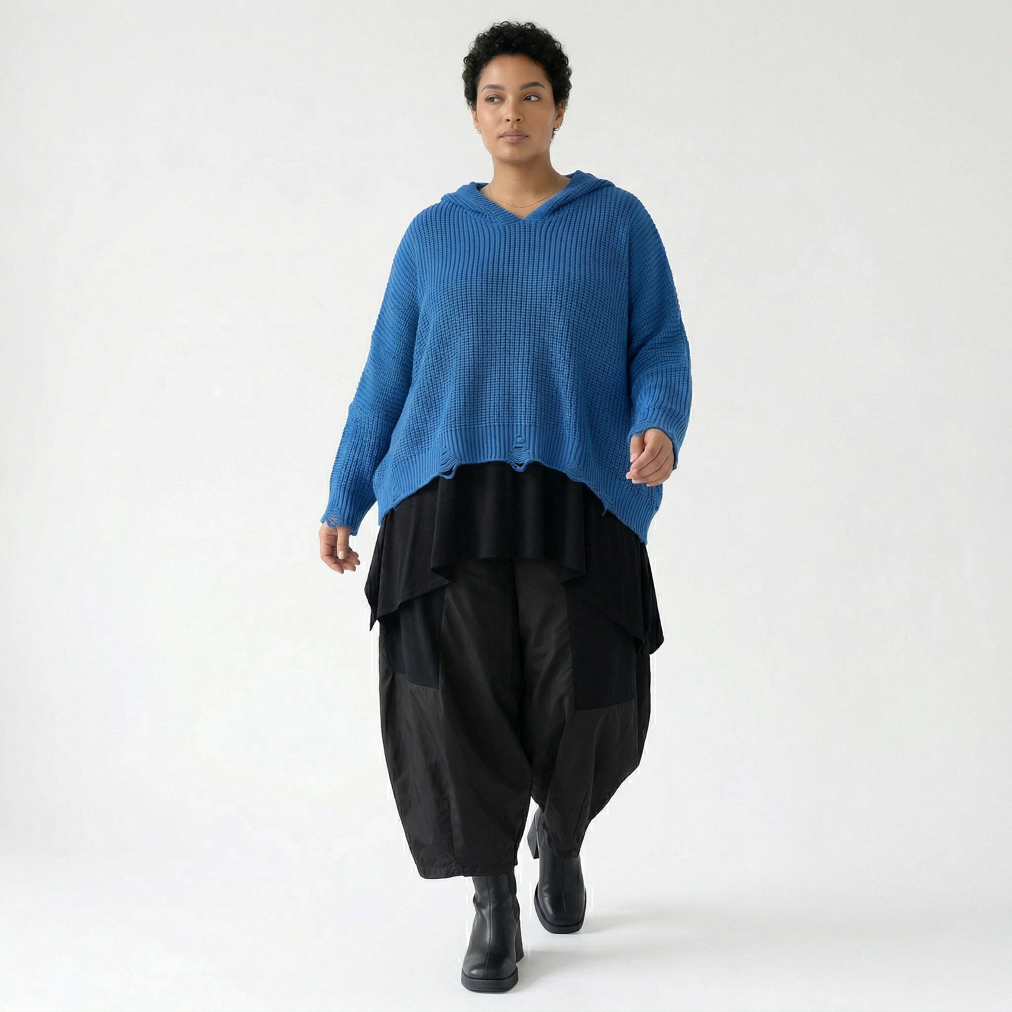 AKH Premium Bigshirt in kastiger Form, aus Baumwolle, P1032.2601, JeansBlau, Ausgefallen