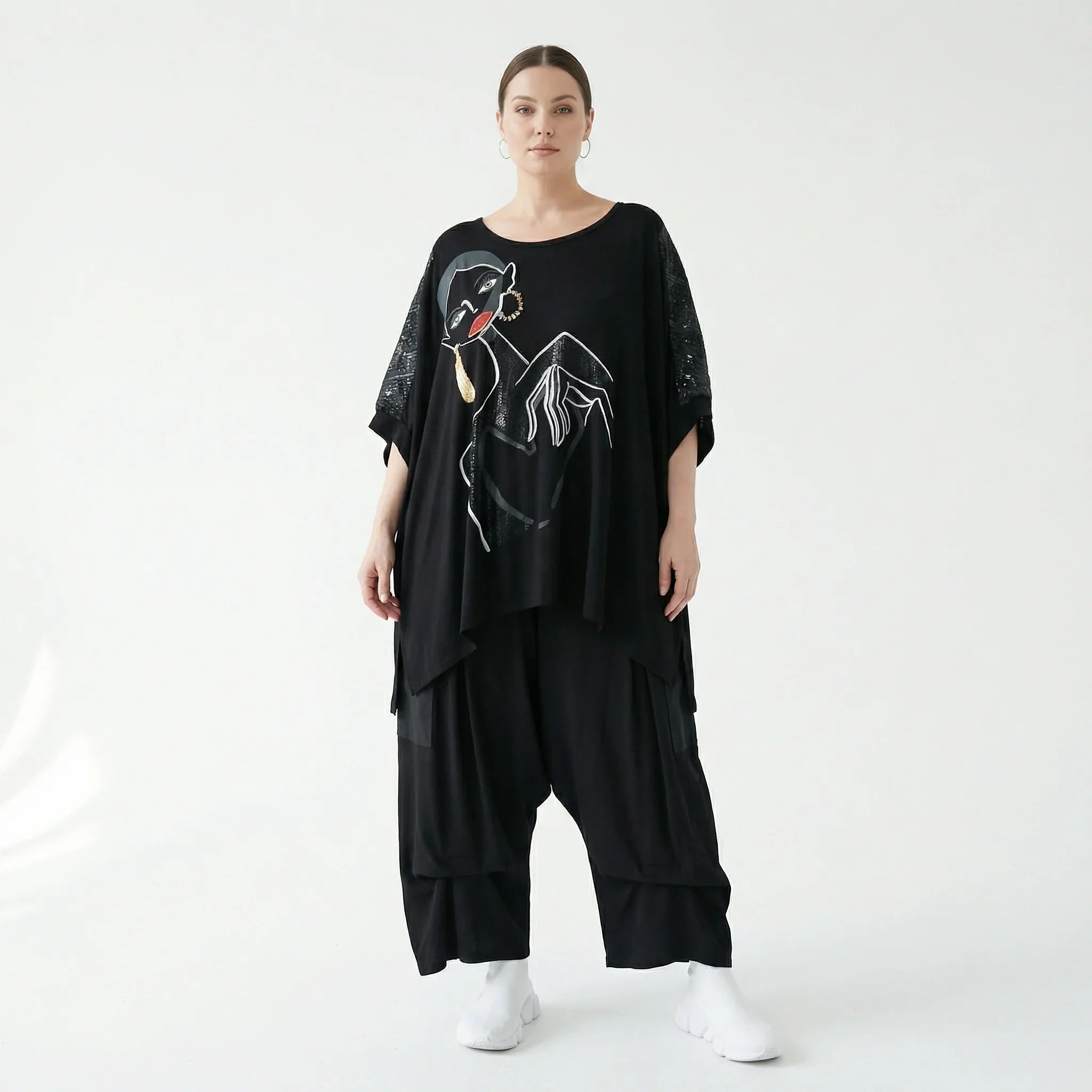 Maxlive Damen Oversize-Bluse Schwarz mit Print & Glanzdetails, Viskosemix, EU 38 bis 62, Artwear Tunika