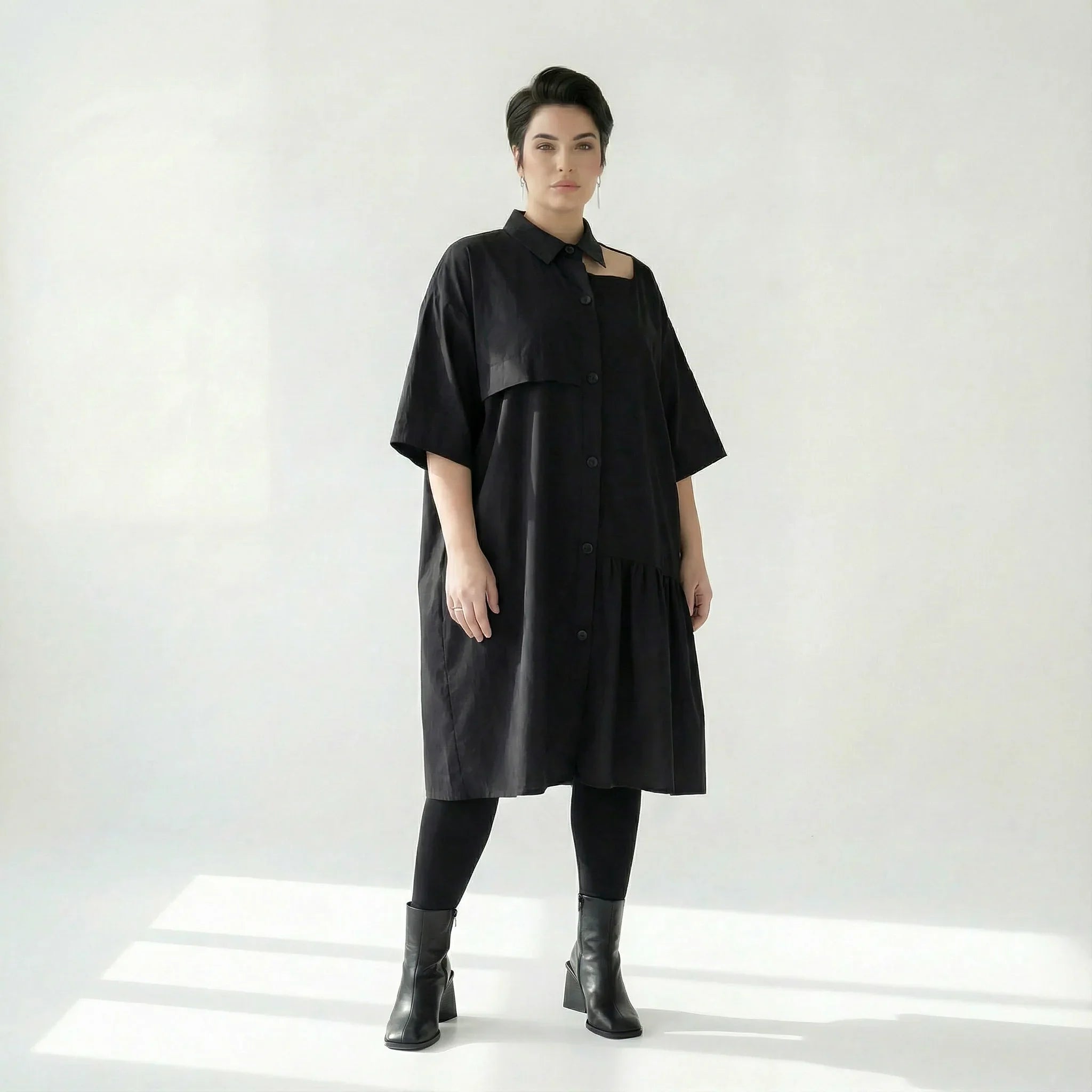 Schwarzes Oversize-Kleid Damen von Caraclan aus Baumwoll-Popeline, EU 40 bis 50, luftig, asymmetrisch, Übergang, Avantgarde