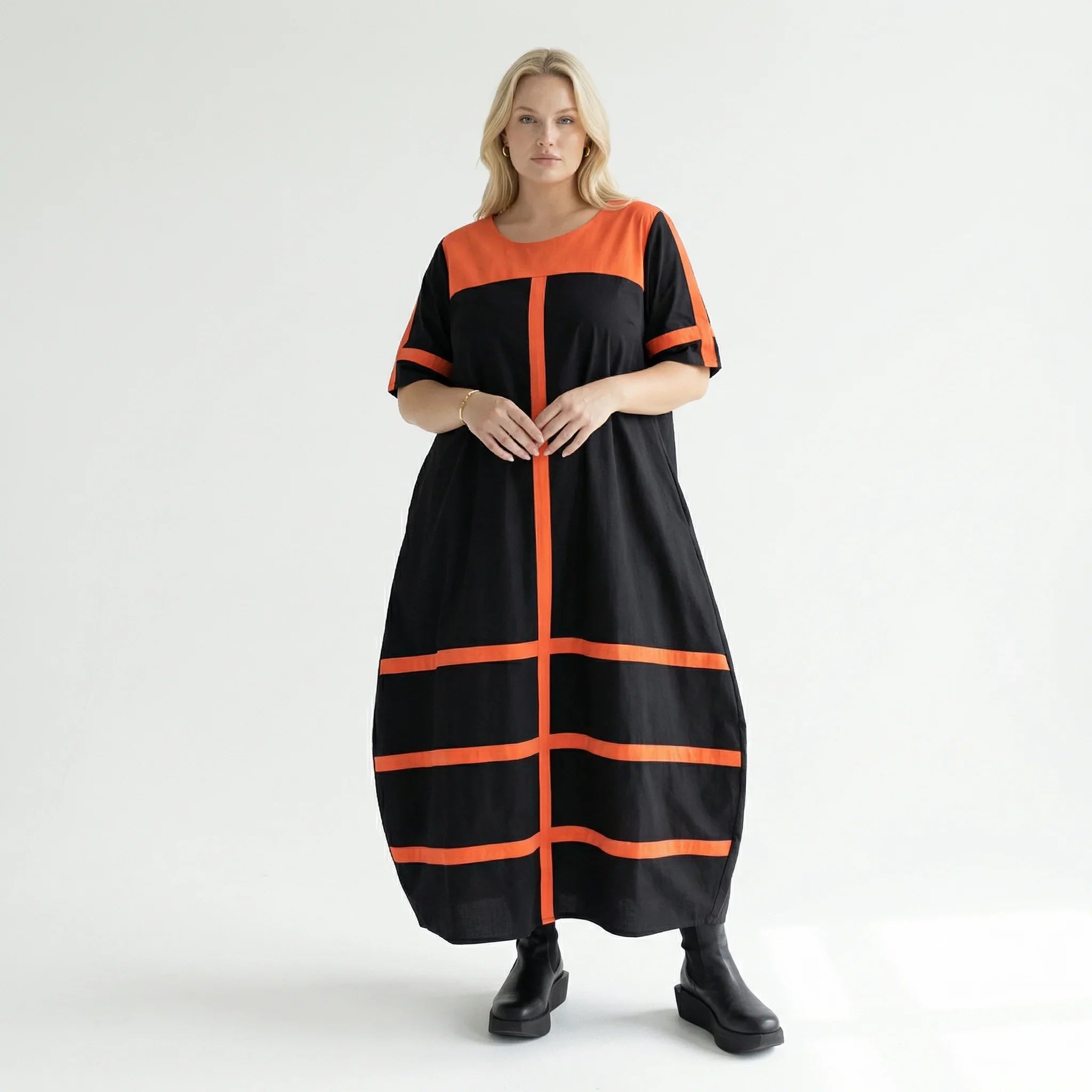 Cadrelli Damen Maxikleid schwarz rot, Avantgarde Oversize Kleid aus Viskose-Lycra, EU 42 bis 54