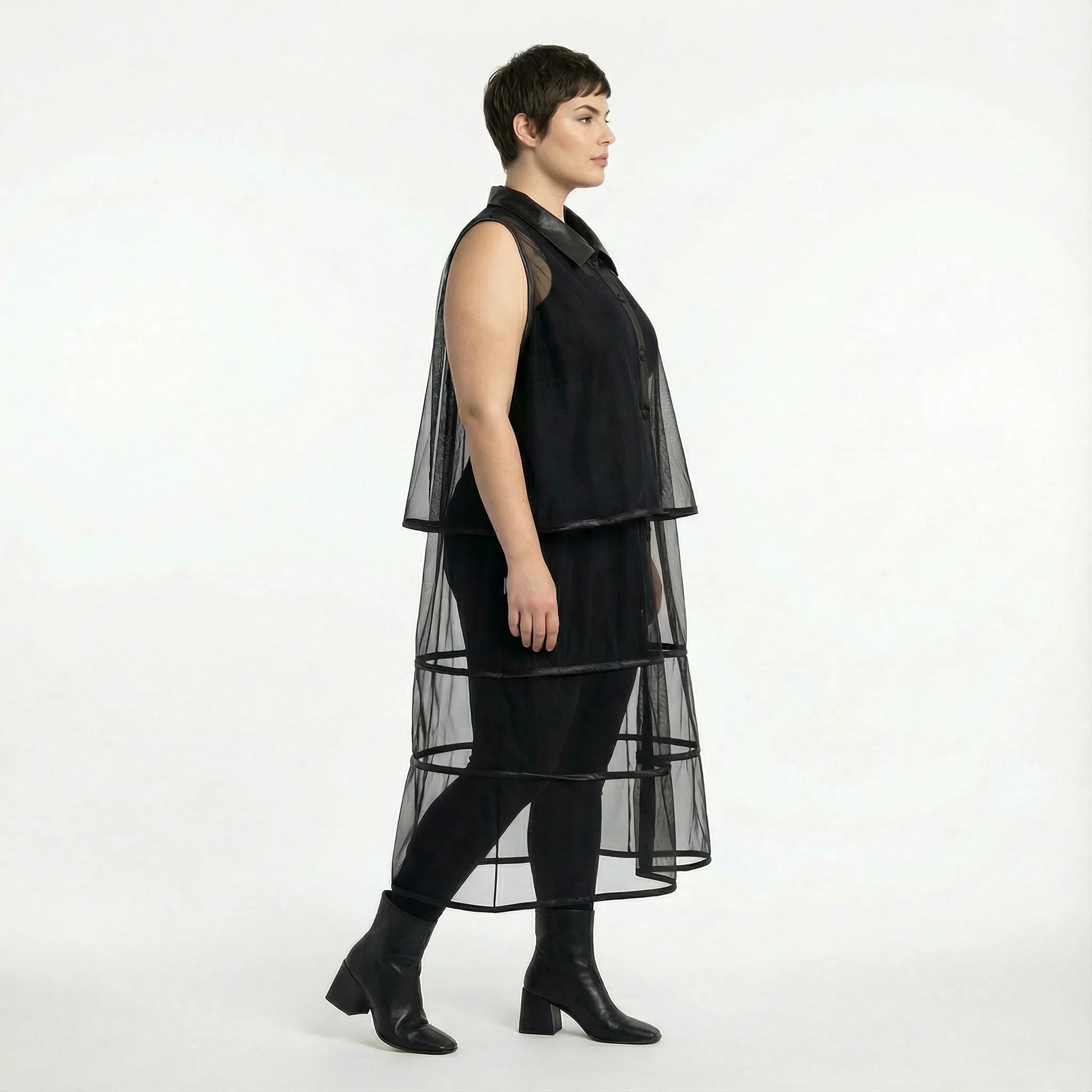  A-Form Weste von AKH Premium aus Materialmix, P1027.7120, Schwarz, Ausgefallen, Zeitlos