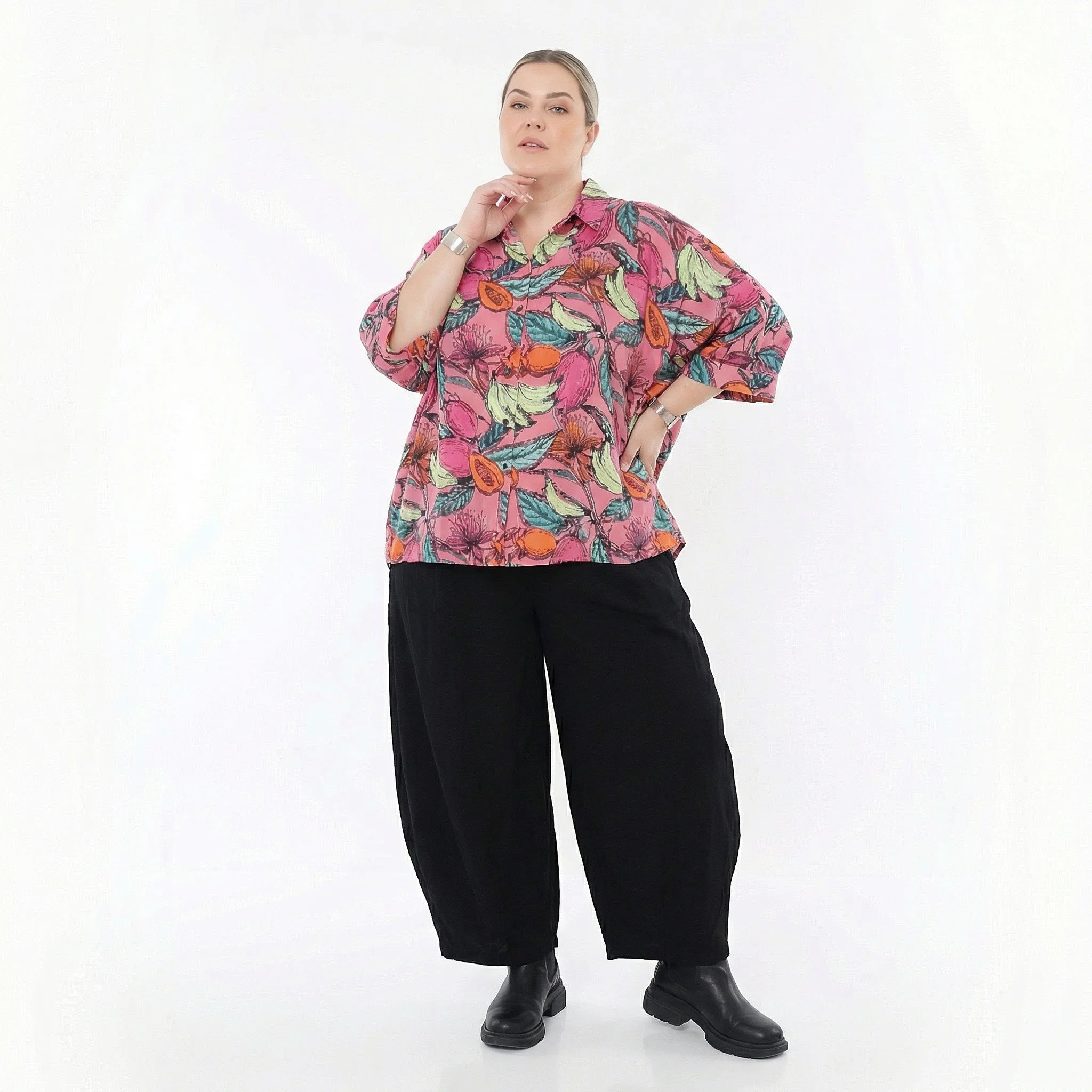 AKH Fashion Bluse in gerundeter Form, aus Baumwolle, 1507.07092, Rosa/Multi, Blumen