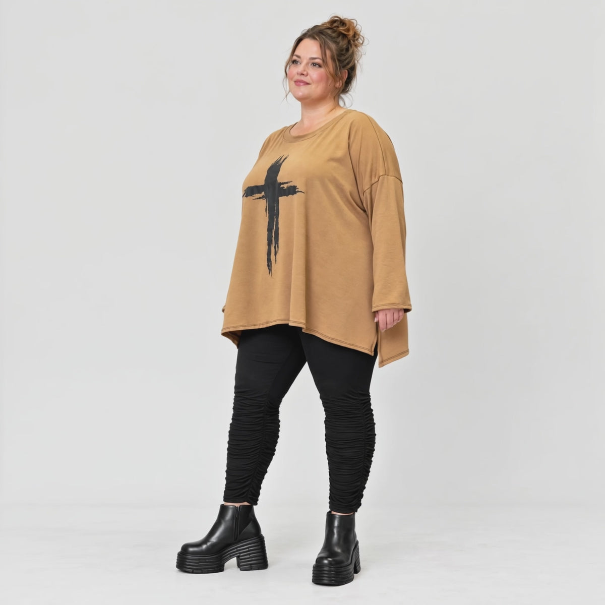 Langarmshirt Basic in Camel aus weichem Jersey mit Elasthan und schmeichelnder A-Linie
