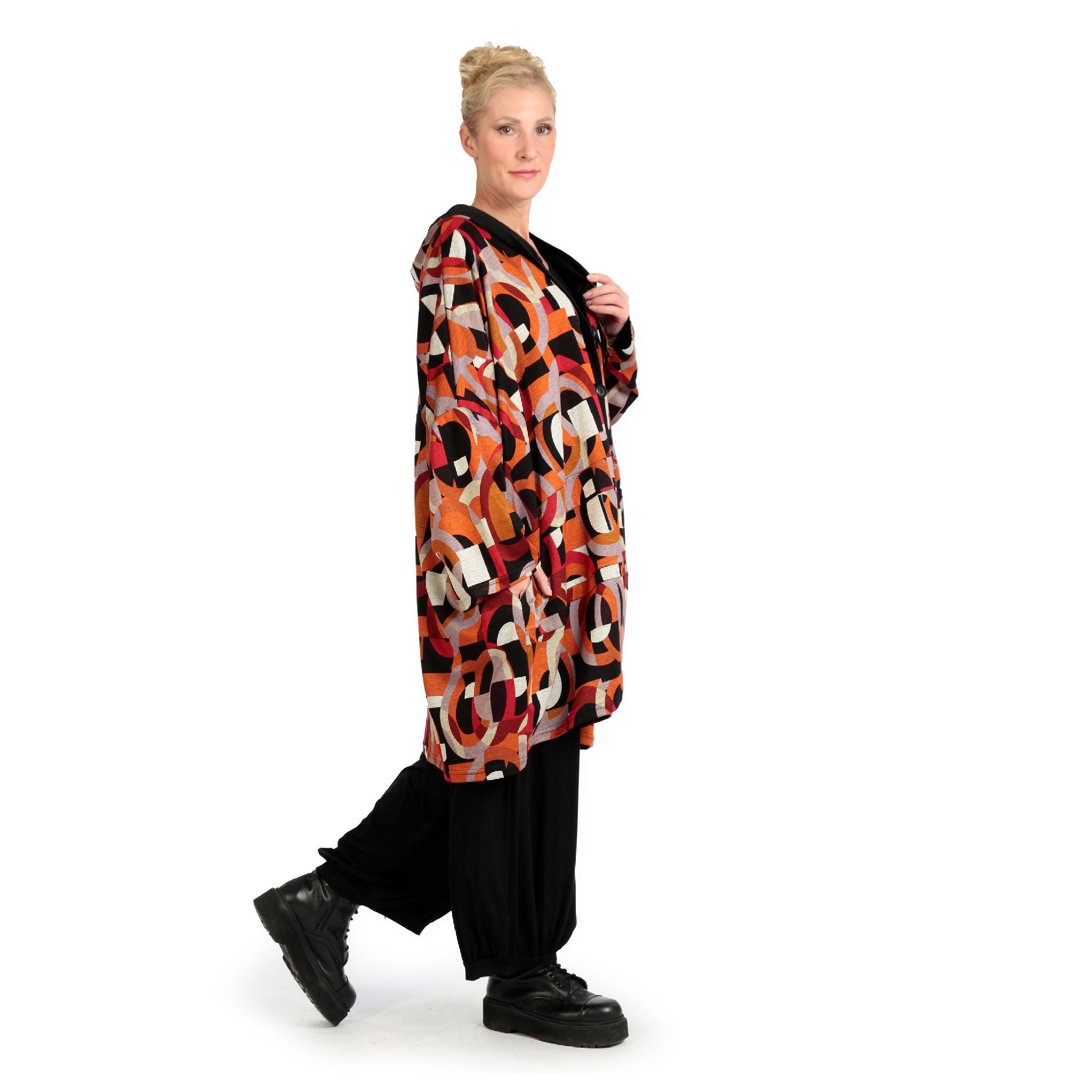 AKH Fashion Jacke in kastiger Form, aus Materialmix, 1140.06859, Rot-Orange-Schwarz