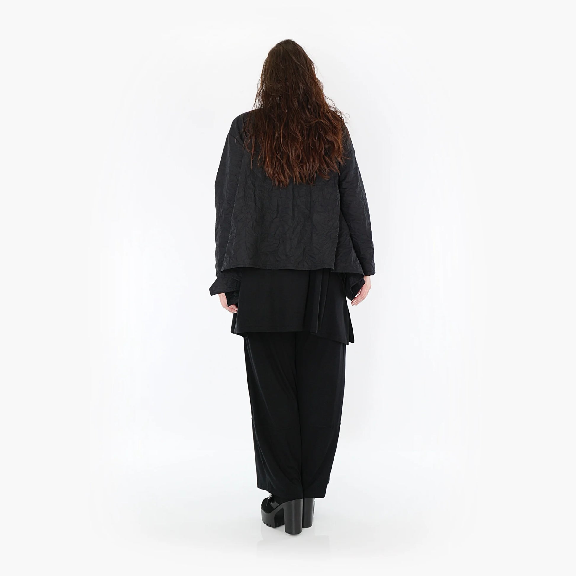  Elegante A-Form Jacke in modernem Schwarz aus feiner Viskose für einen zeitlosen Look