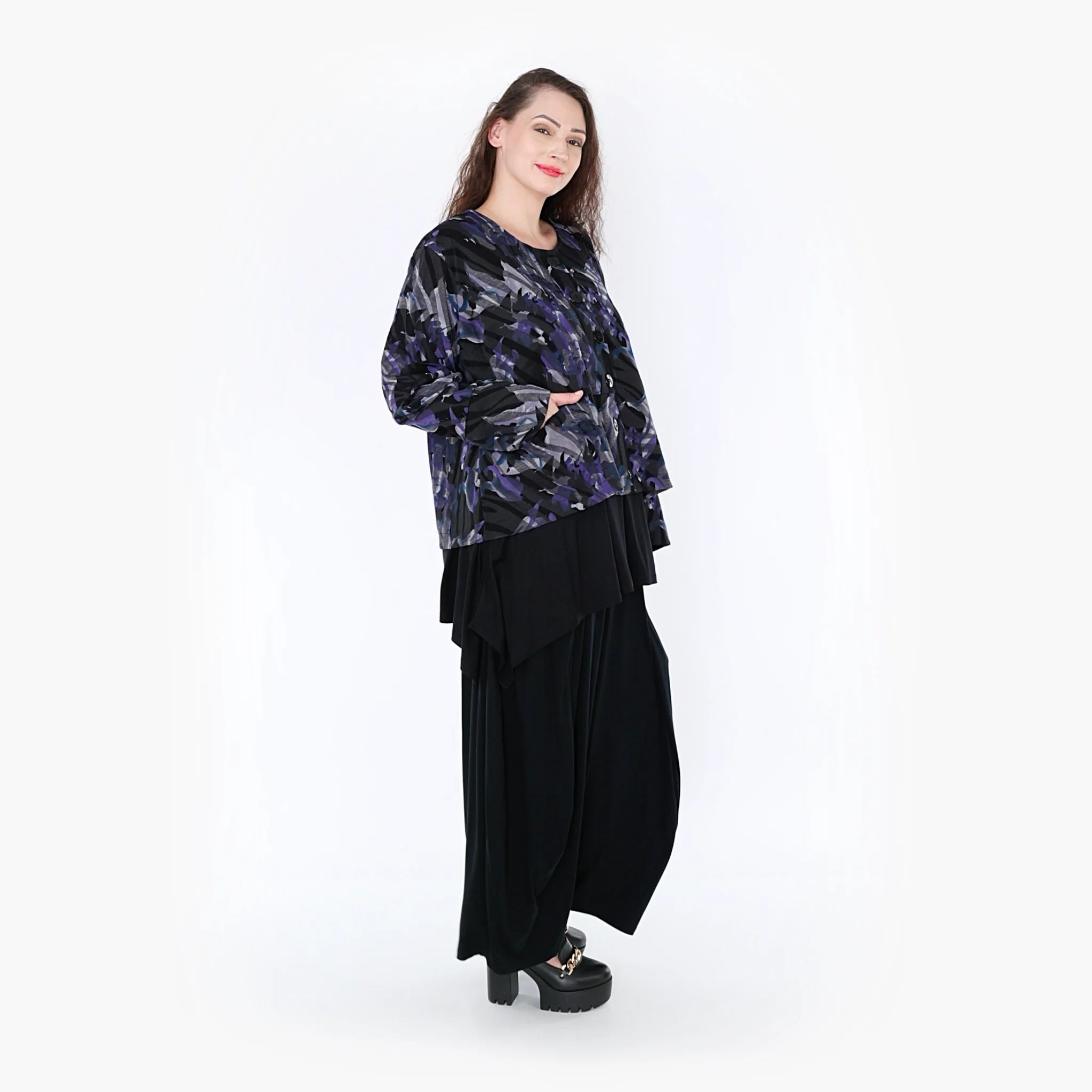  AKH Fashion Jacke in gerader Form, aus Viskose, 1330.02149, Flieder-Blau-Schwarz, Farbmix