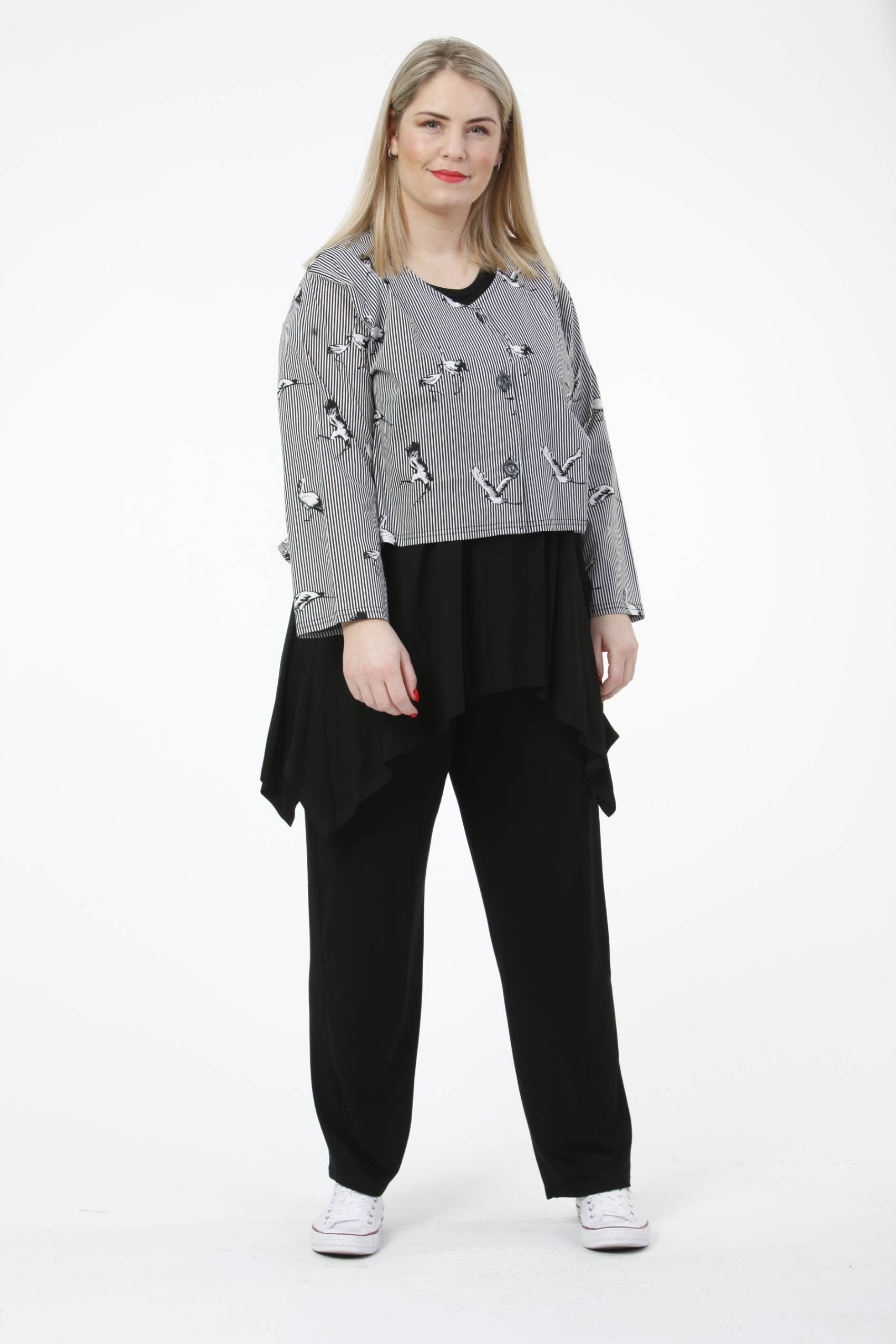  AKH Fashion Jacke in gerundeter Form, aus Baumwolle, 0453.06073, Schwarz-Weiß, Streifen