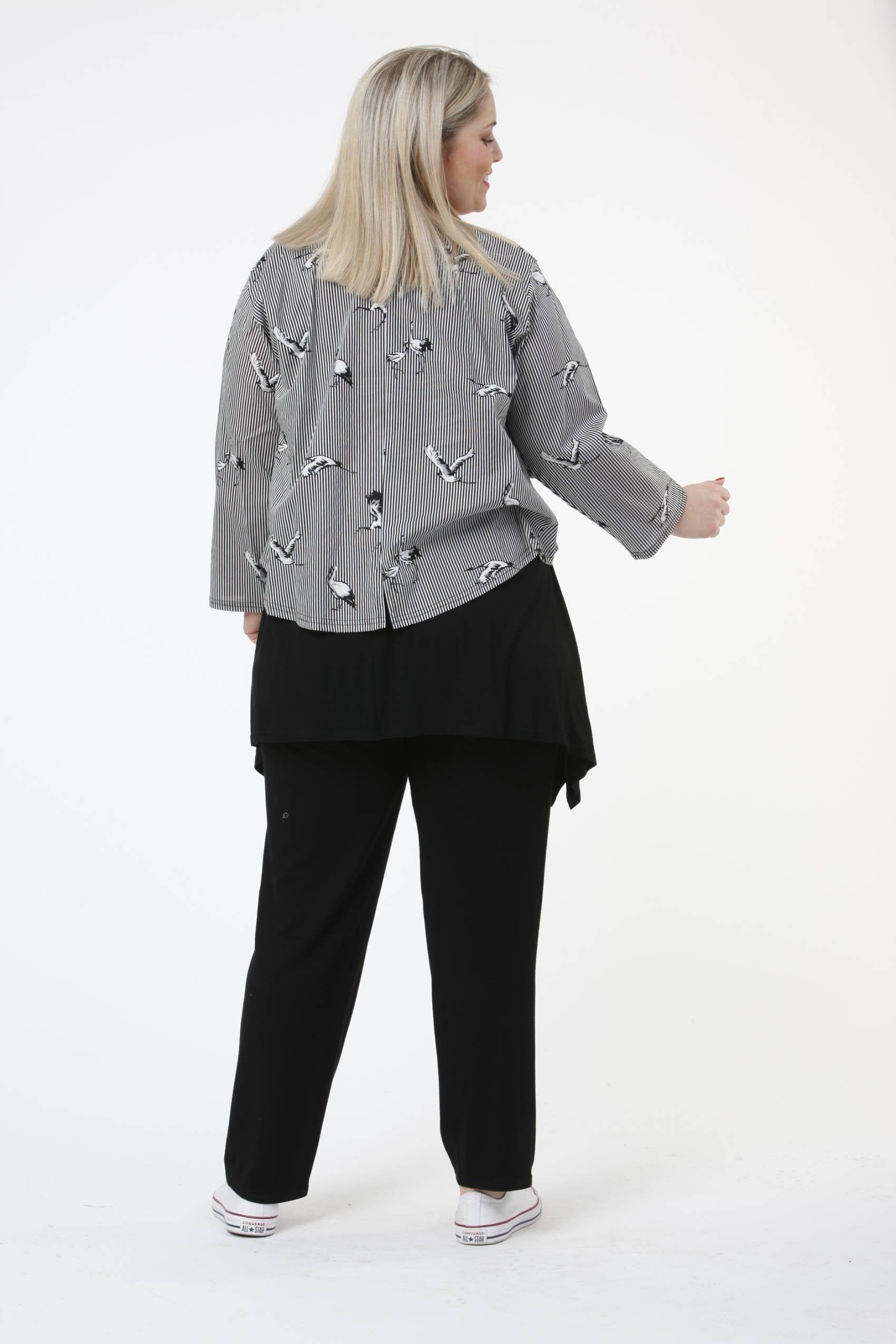  AKH Fashion Jacke in gerundeter Form, aus Baumwolle, 0453.06073, Schwarz-Weiß, Streifen
