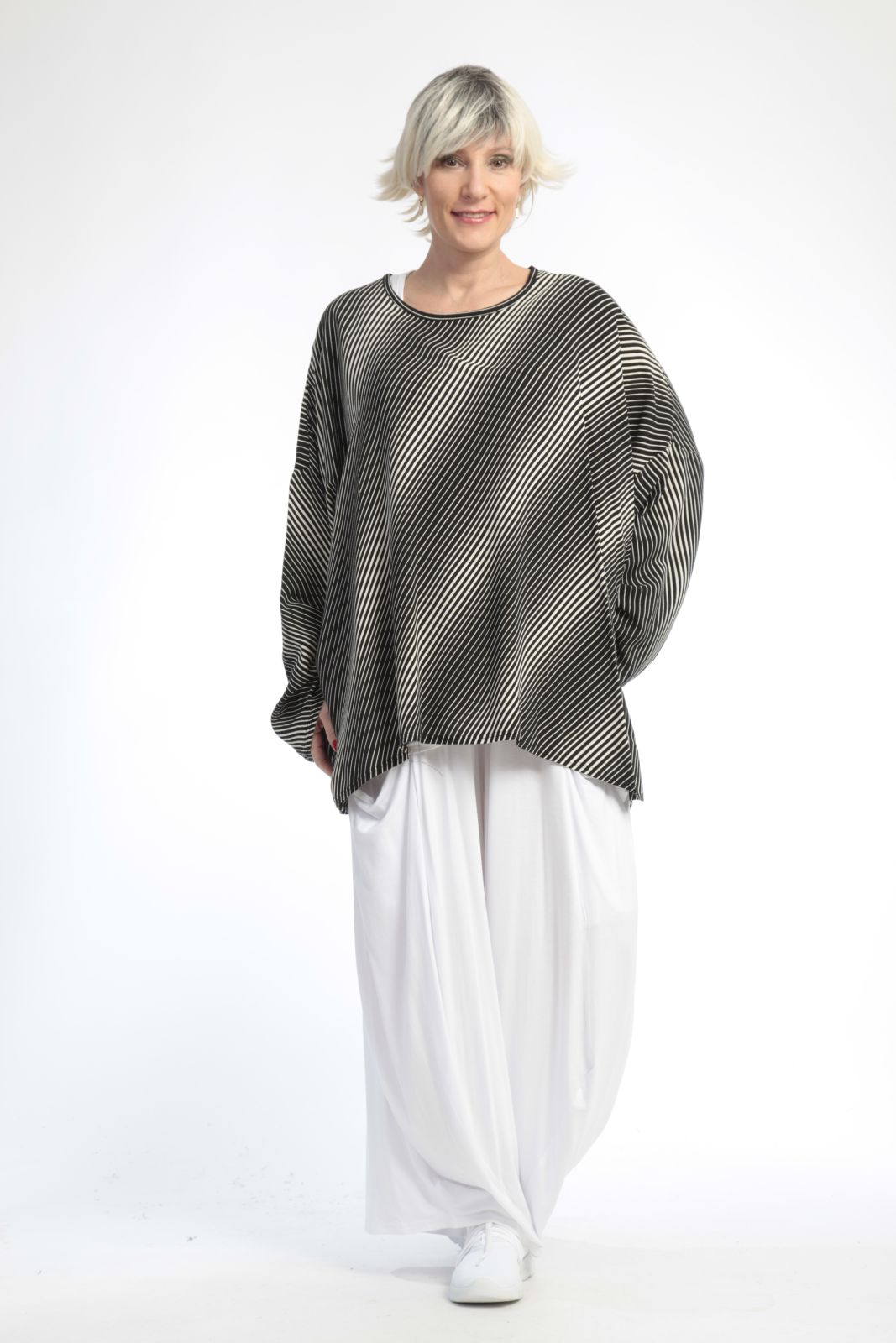  AKH Fashion Bigshirt in gerader Form, aus Viskose, 0811.07601, Schwarz-Wollweiß, Streifen