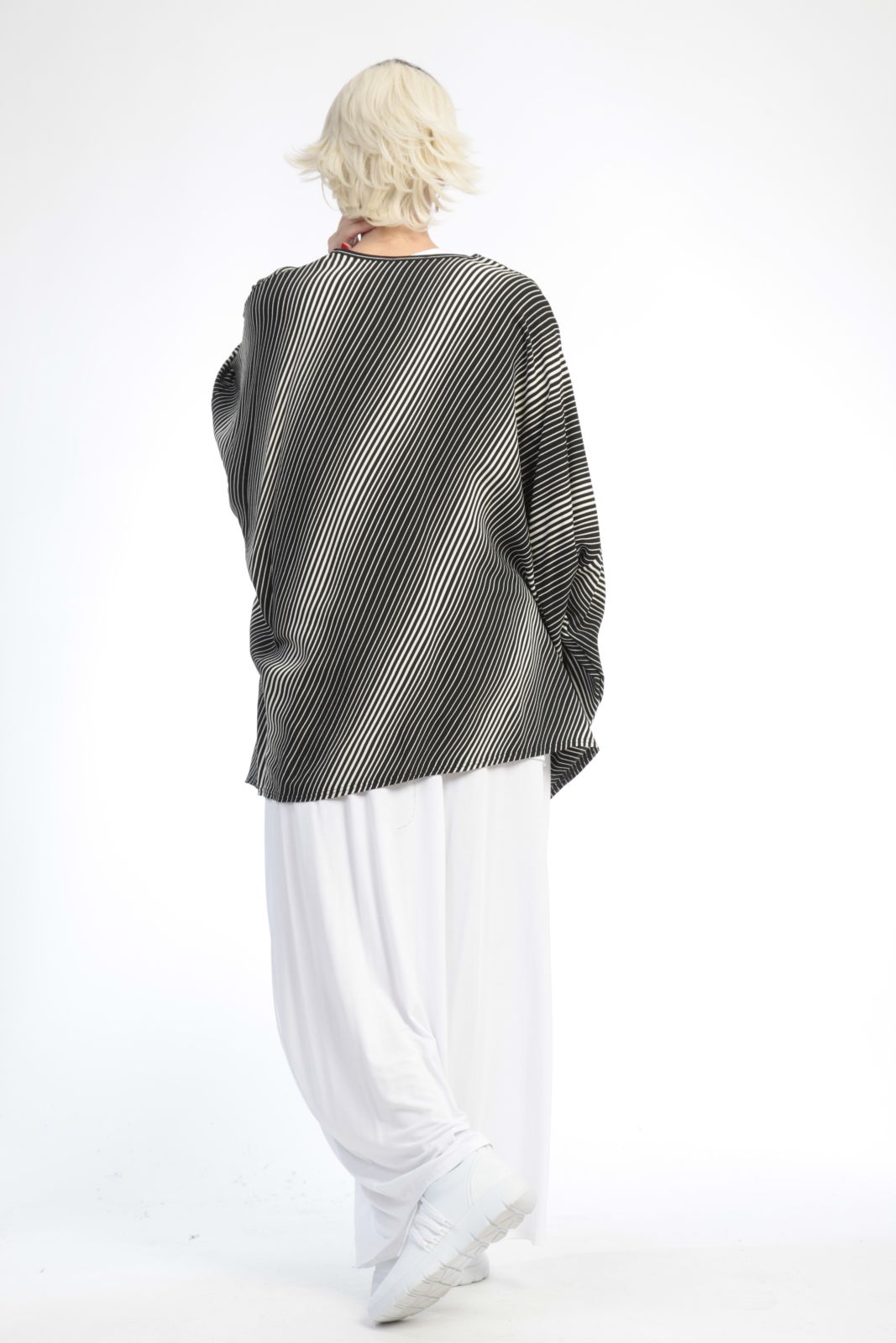  AKH Fashion Bigshirt in gerader Form, aus Viskose, 0811.07601, Schwarz-Wollweiß, Streifen
