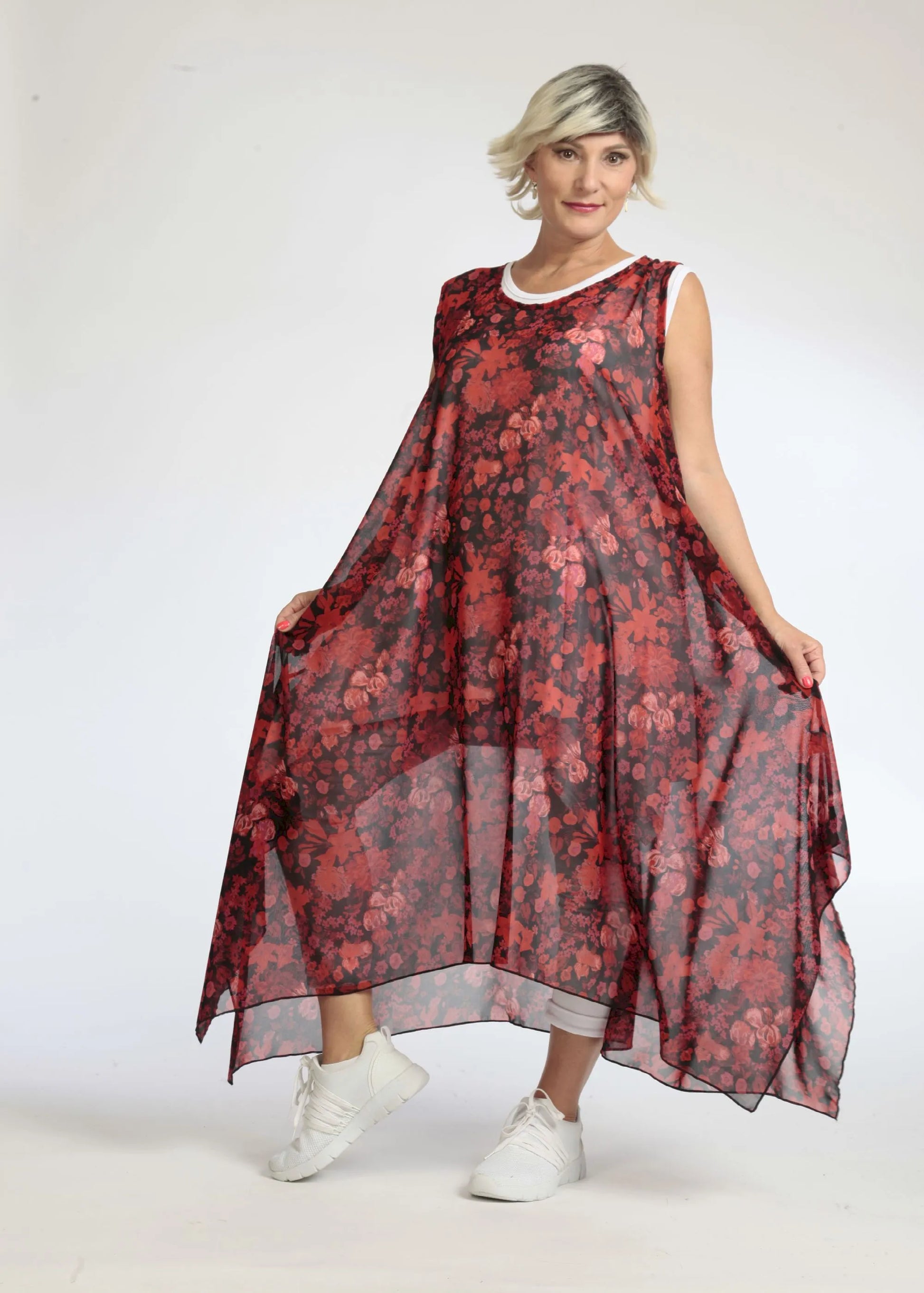  Elegante A-Form Tunika aus luftiger Chiffon in rot-schwarz mit floralem Muster für große Größen