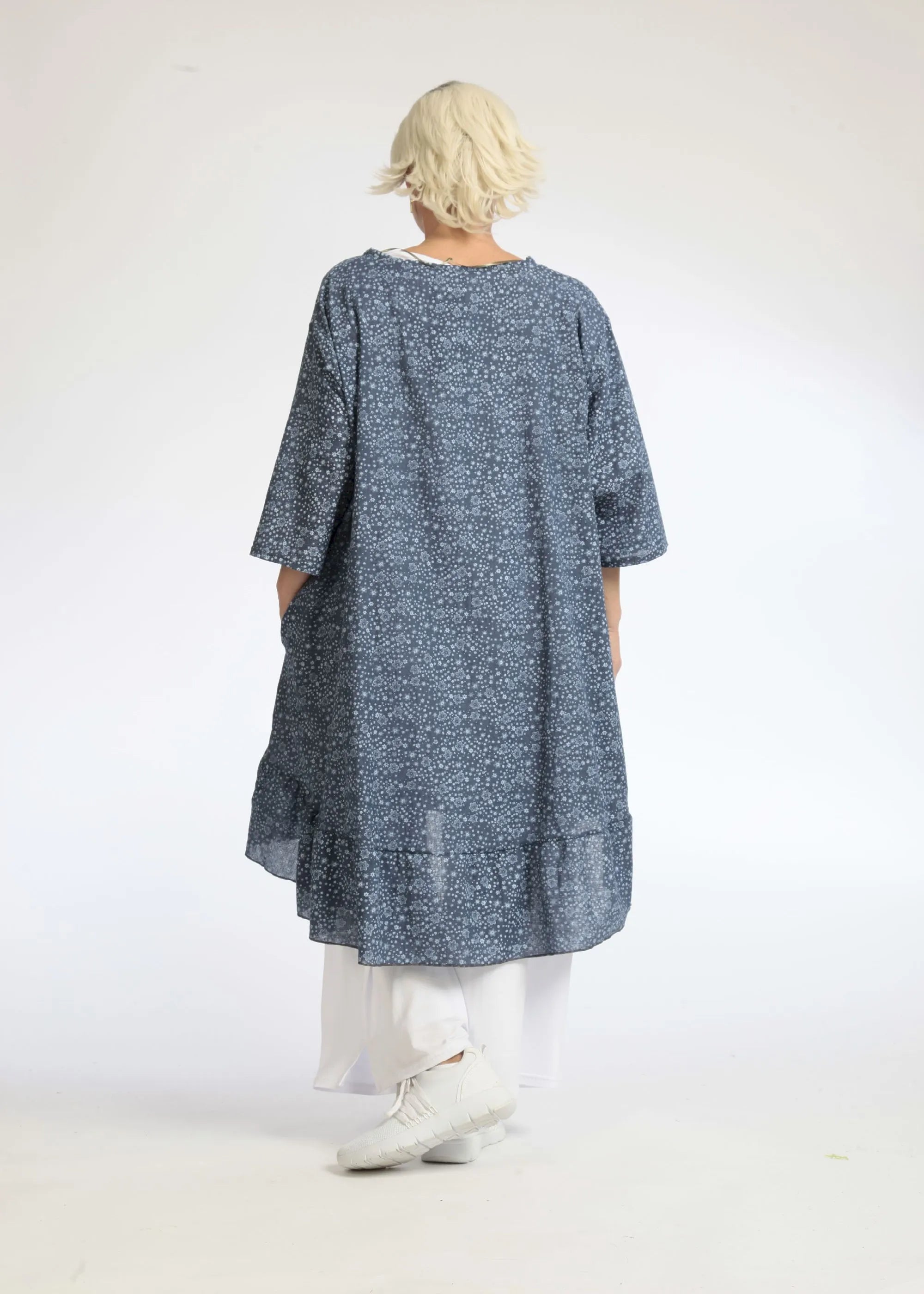  AKH Fashion Bigshirt in Vokuhila-Form, aus Baumwolle, 1088.06837, Jeansblau, Blumen, Schick