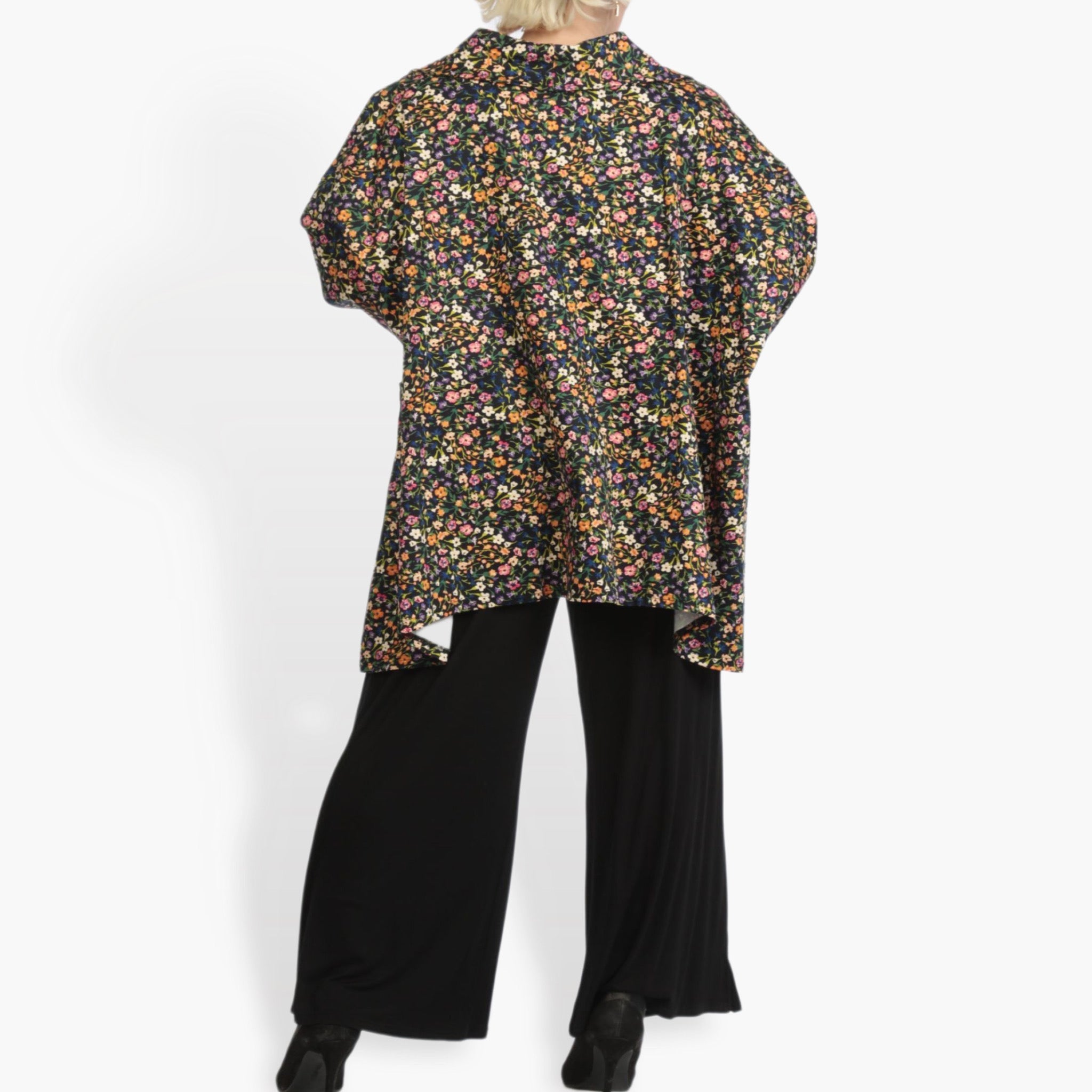 A-Form Jacke von AKH Fashion aus Viskose, 0836.06749, Schwarz-Multi, Blumen, Schick