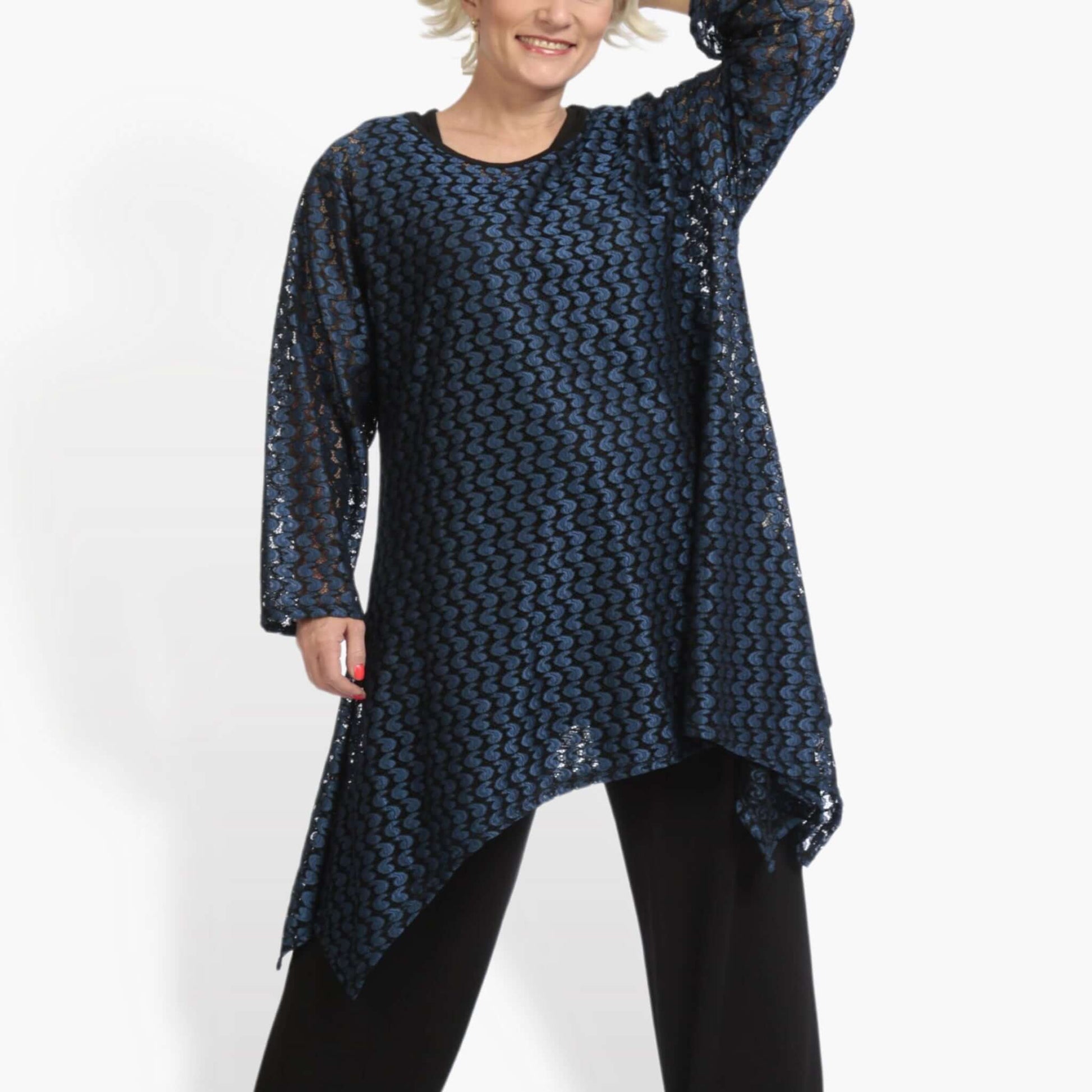  A-Form Shirt von AKH Fashion aus Viskose, 0879.06652, Schwarz-Royalblau, Schick, Modern