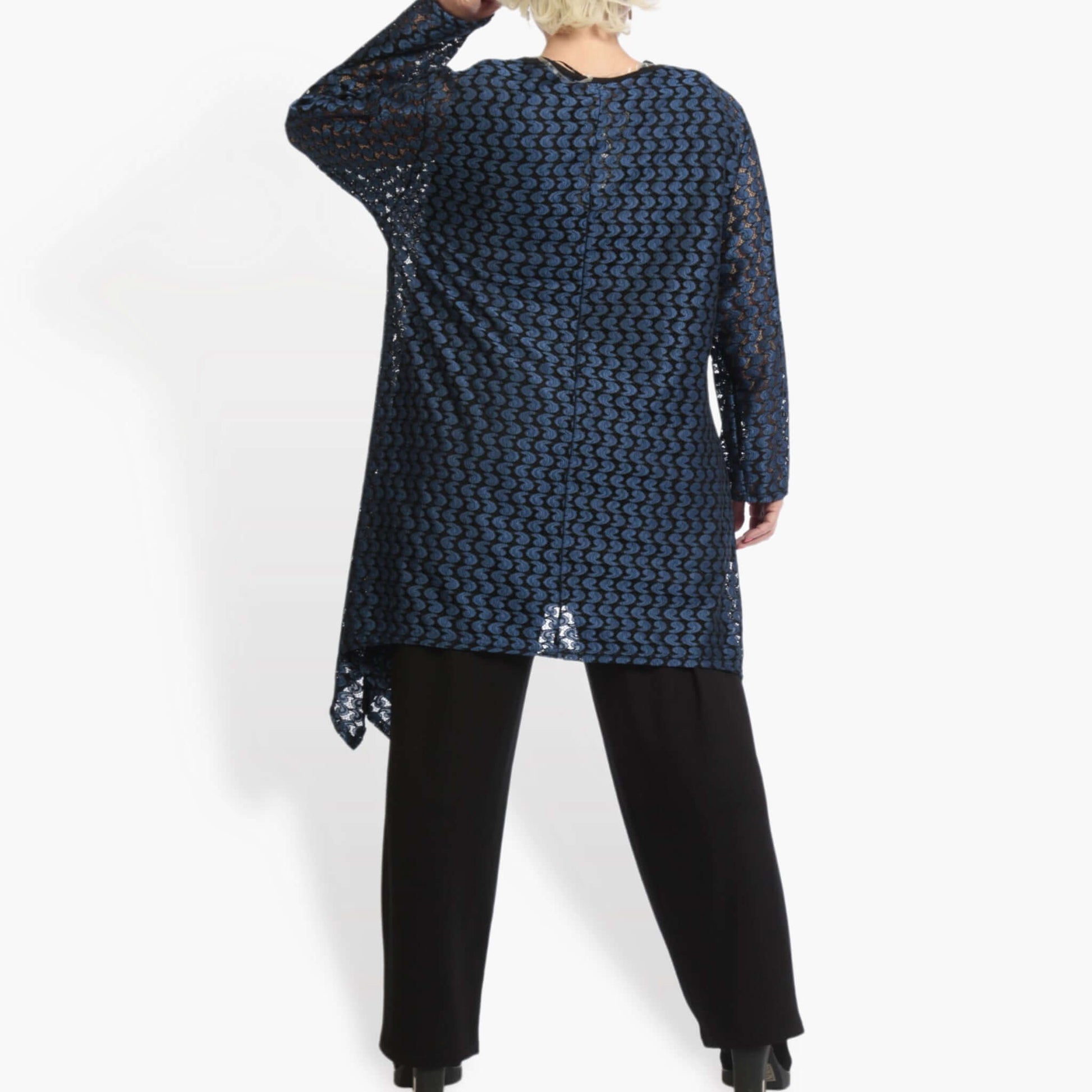  A-Form Shirt von AKH Fashion aus Viskose, 0879.06652, Schwarz-Royalblau, Schick, Modern